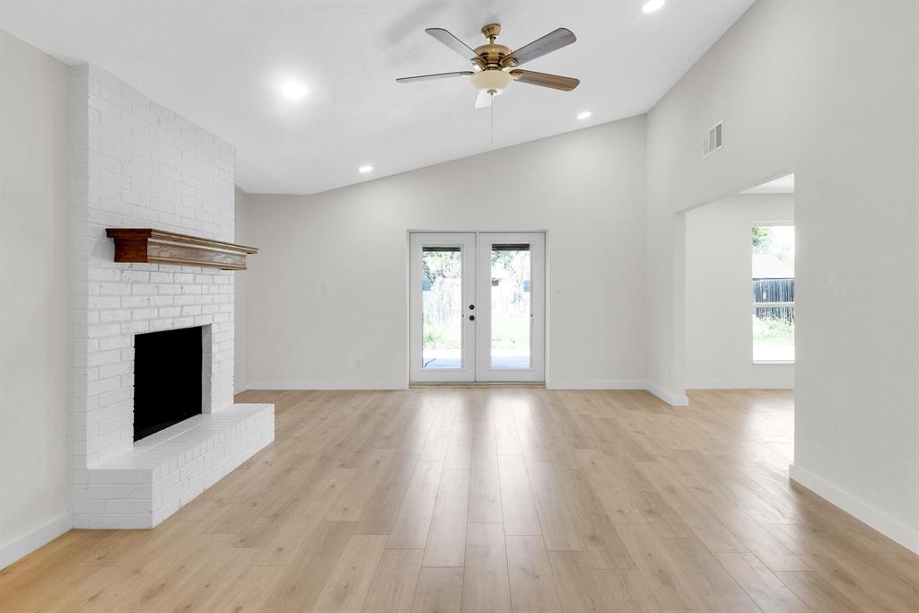 Modern house in the heart of Lockhart