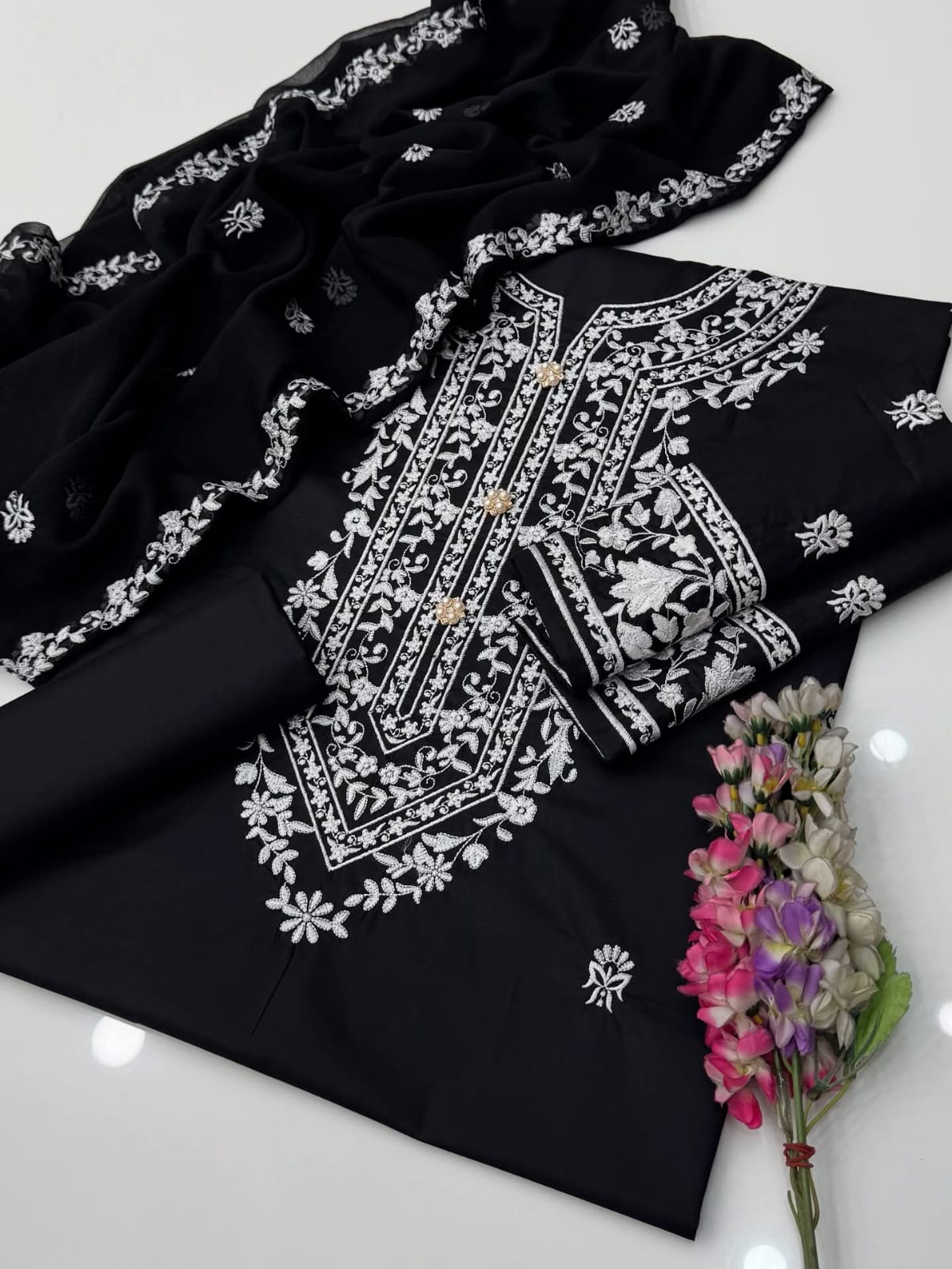 Pakka Gala Booti Embroidery