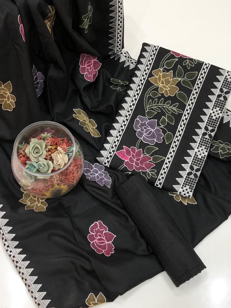 Dhanak Self Print Kacha Tarkashi