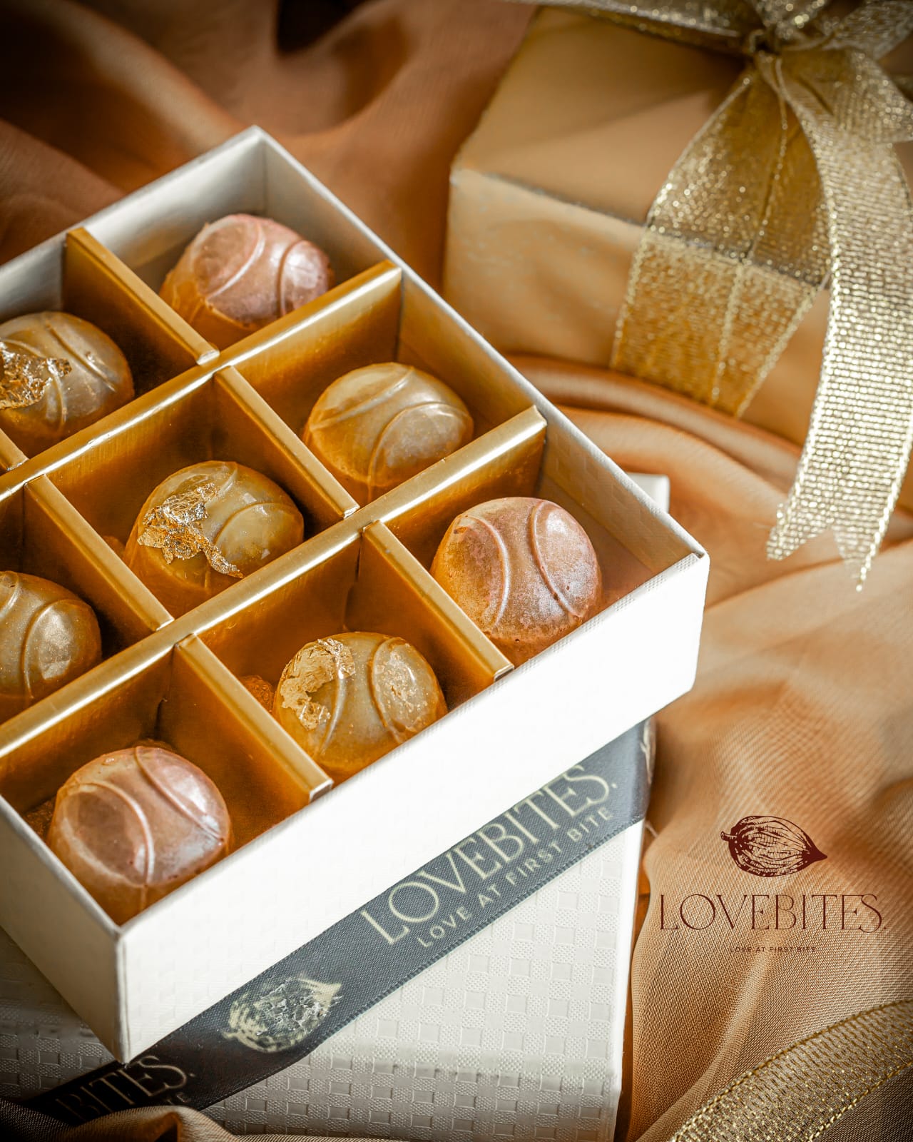 Golden Sunset, Pack of 16 pieces