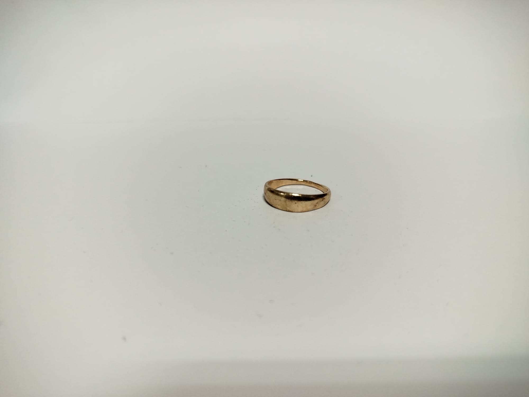 Anillo de oro