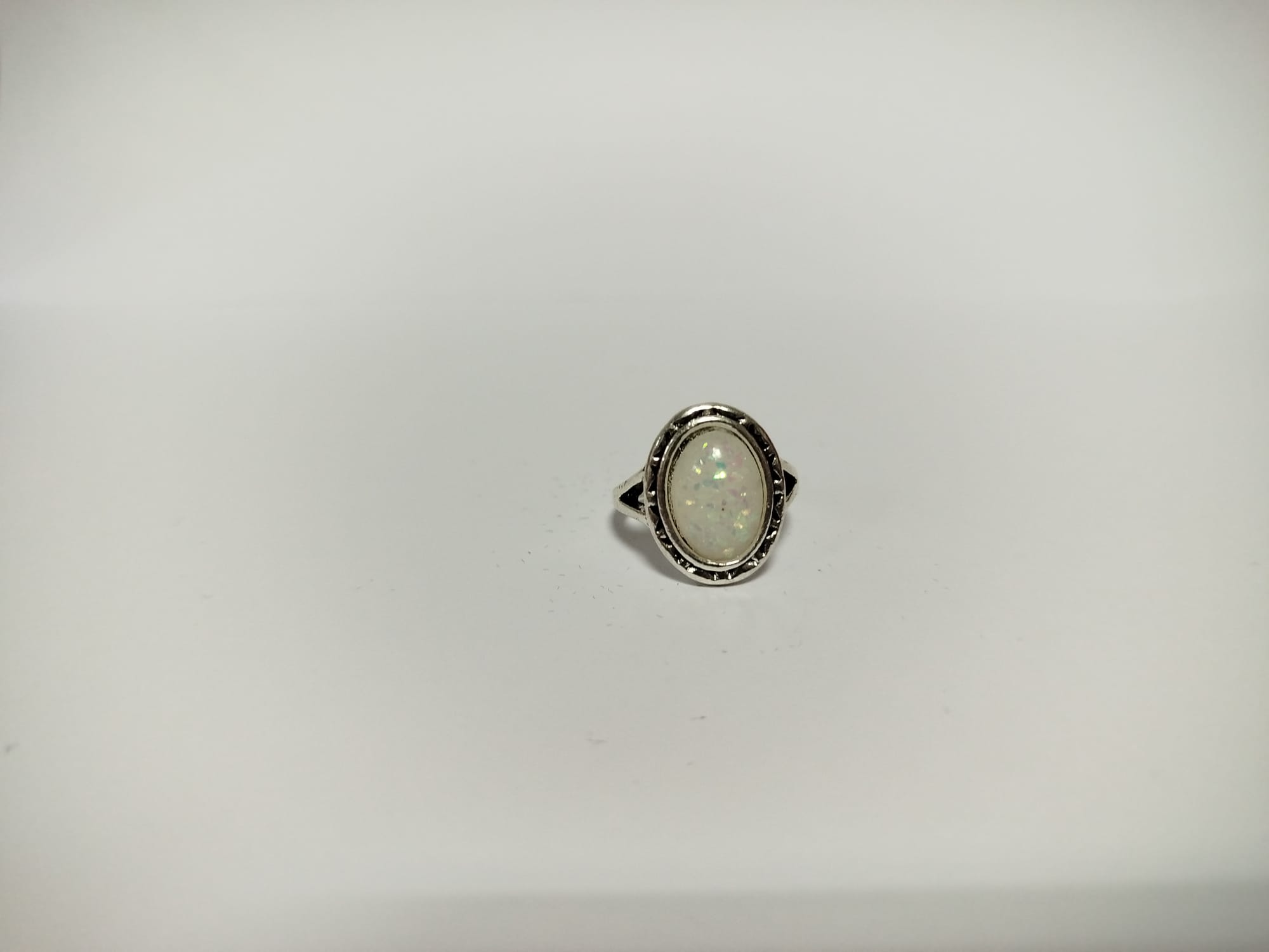 Anillo de ópalo