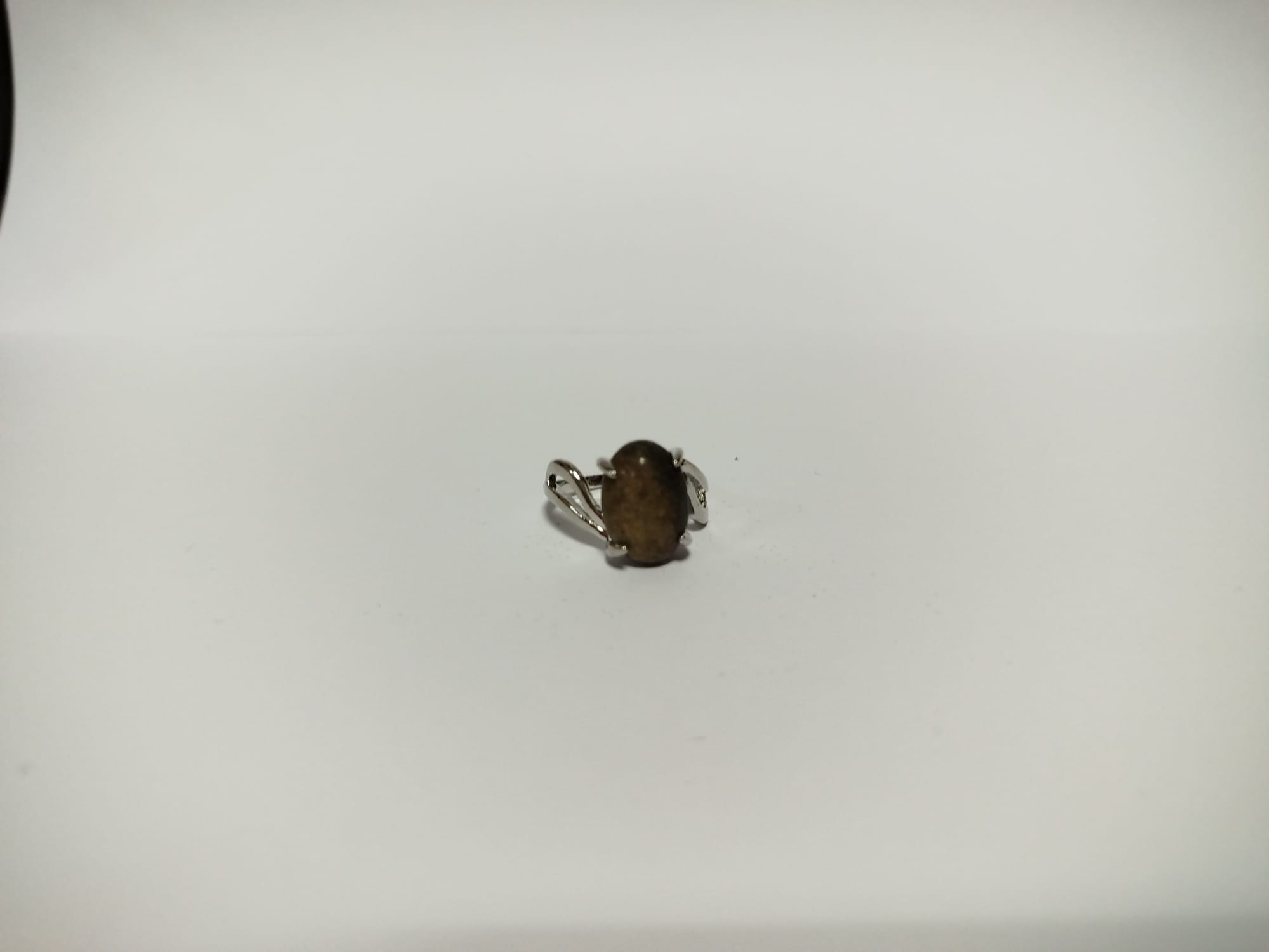 Anillo de plata con piedra