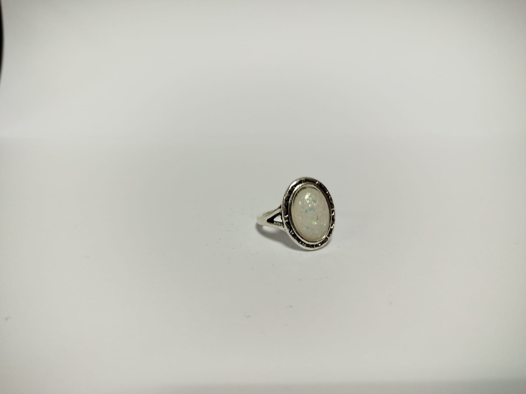 Anillo de ópalo