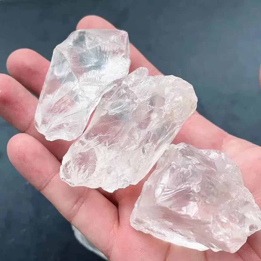 Piedras de cristal transparente