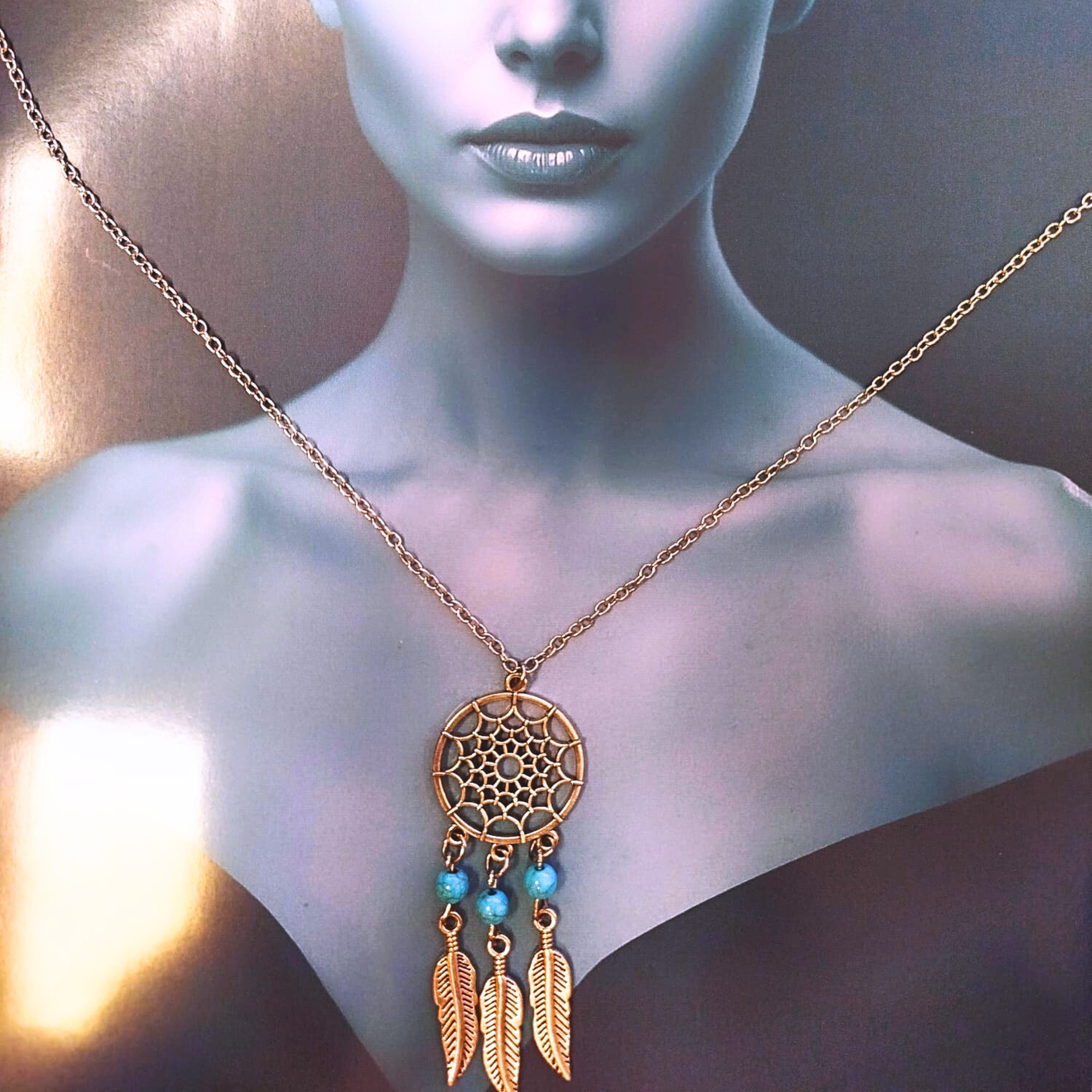 Collar atrapasueños dorado