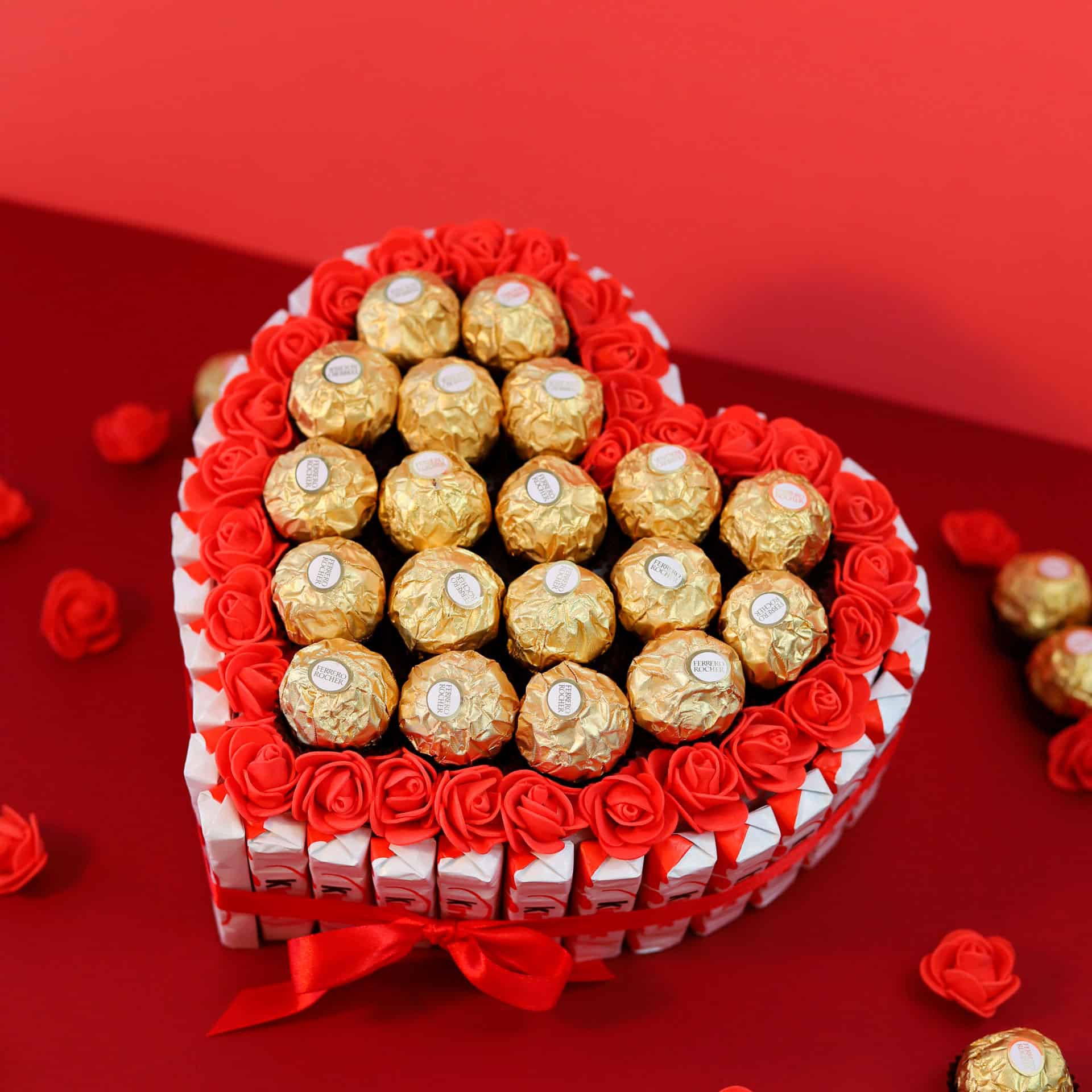 Tarta de Corazón | Bombones Ferrero Rocher con Flores