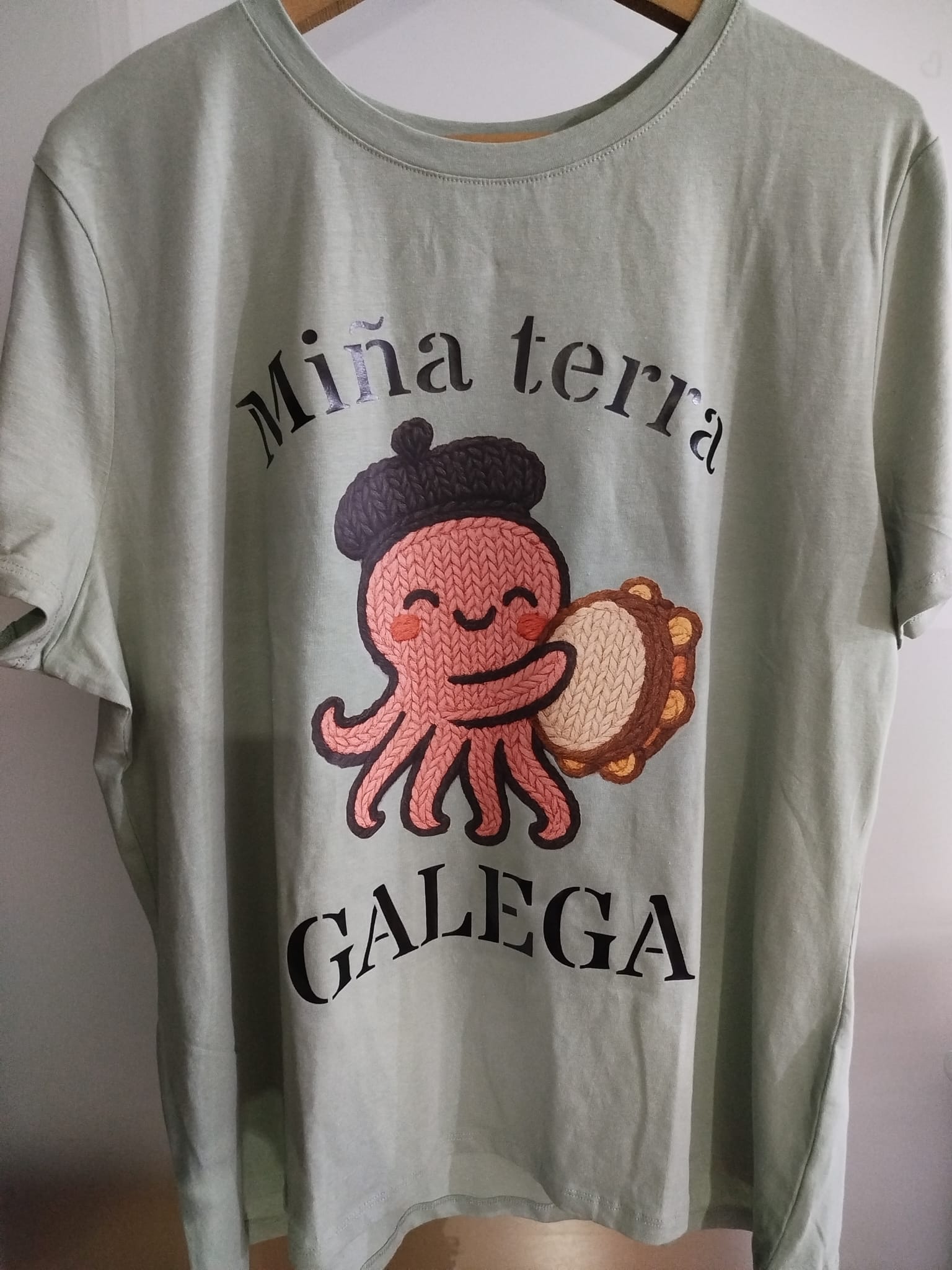 👕 Camiseta Luscofusco Pandereteira