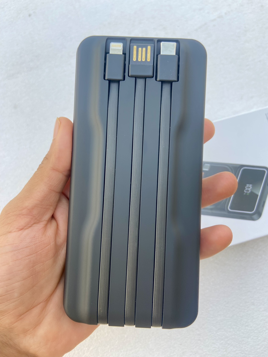 Fast Charging Wireless Power Bank