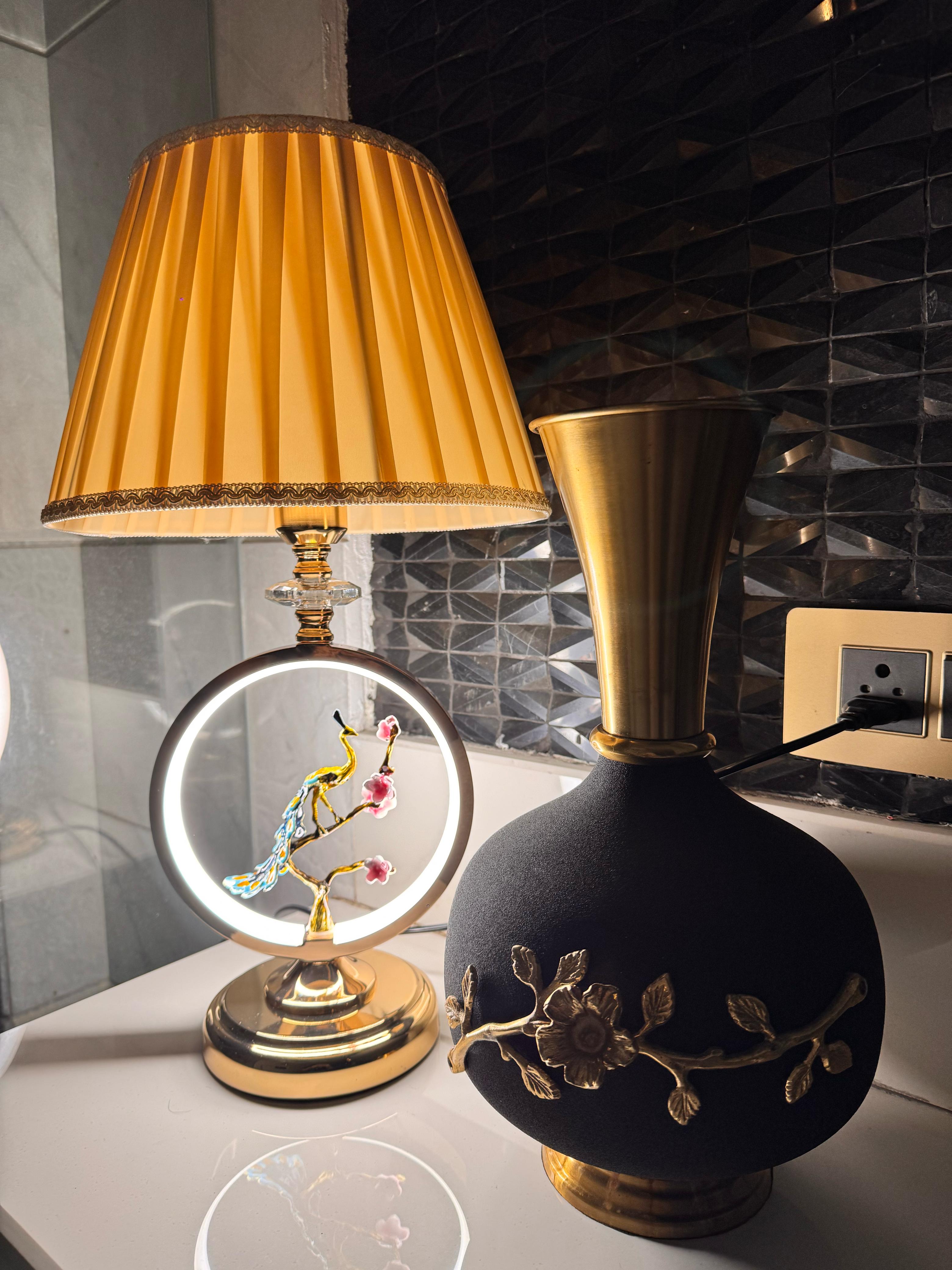 Royal Nostalgia Lamp- Gift Offer