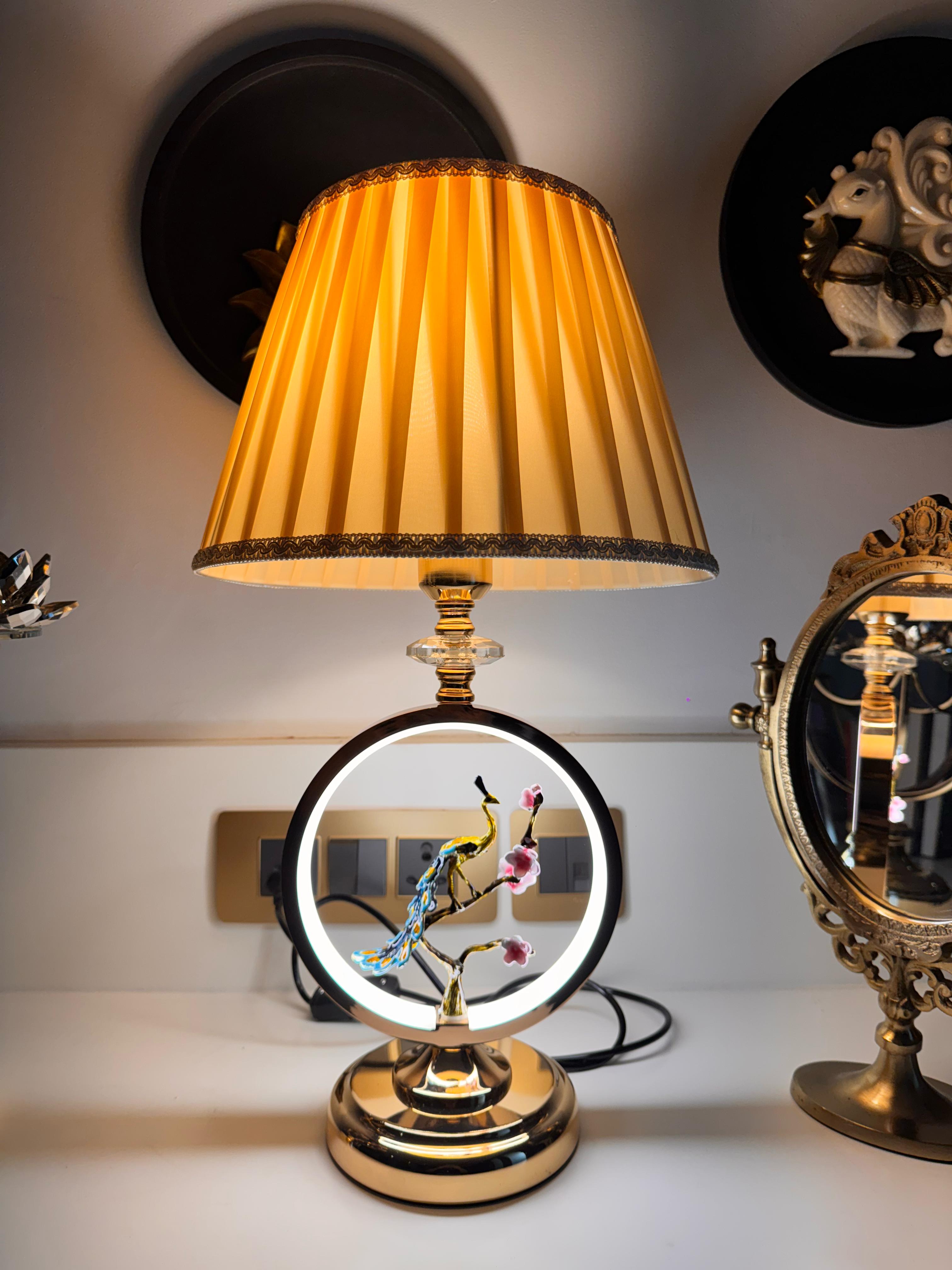 Royal Nostalgia Lamp- Gift Offer