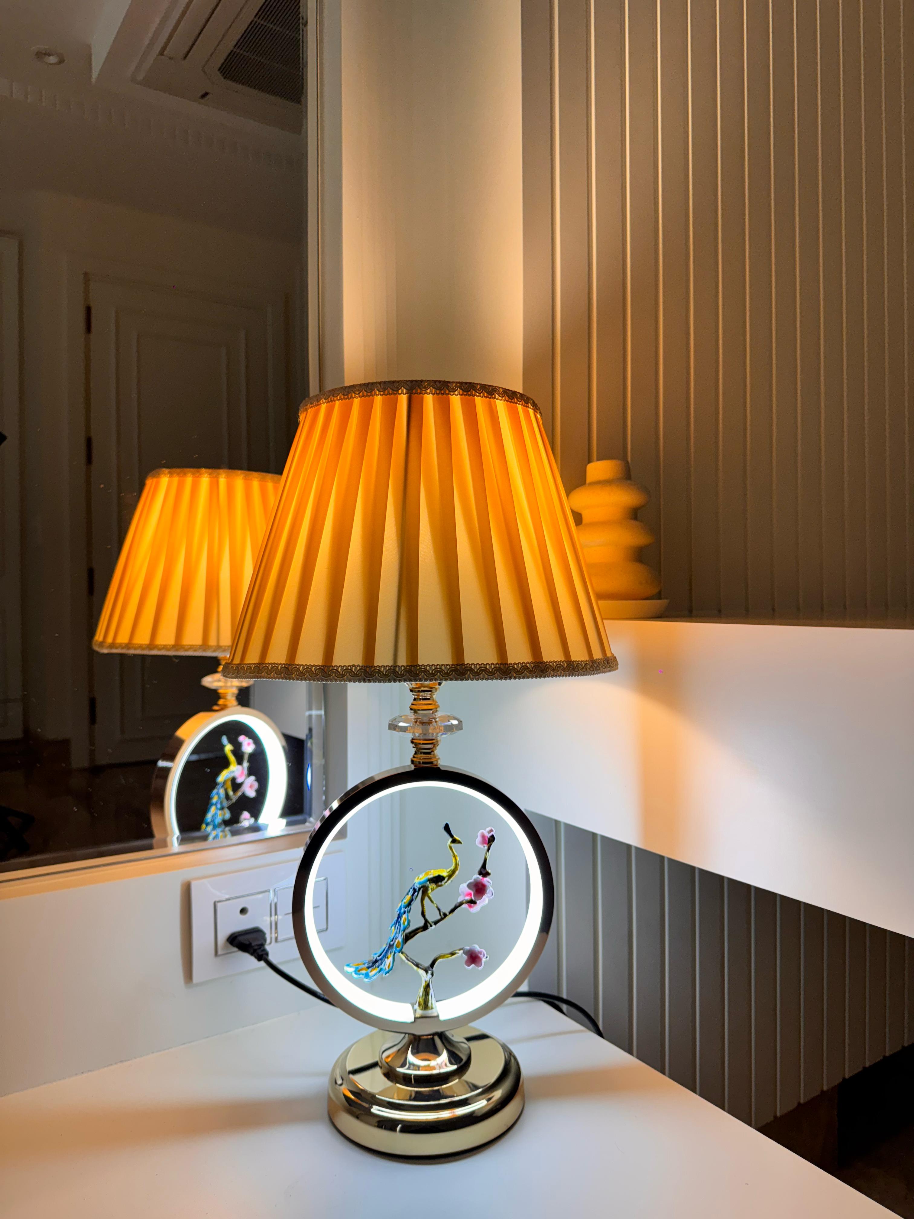 Royal Nostalgia Lamp- Gift Offer