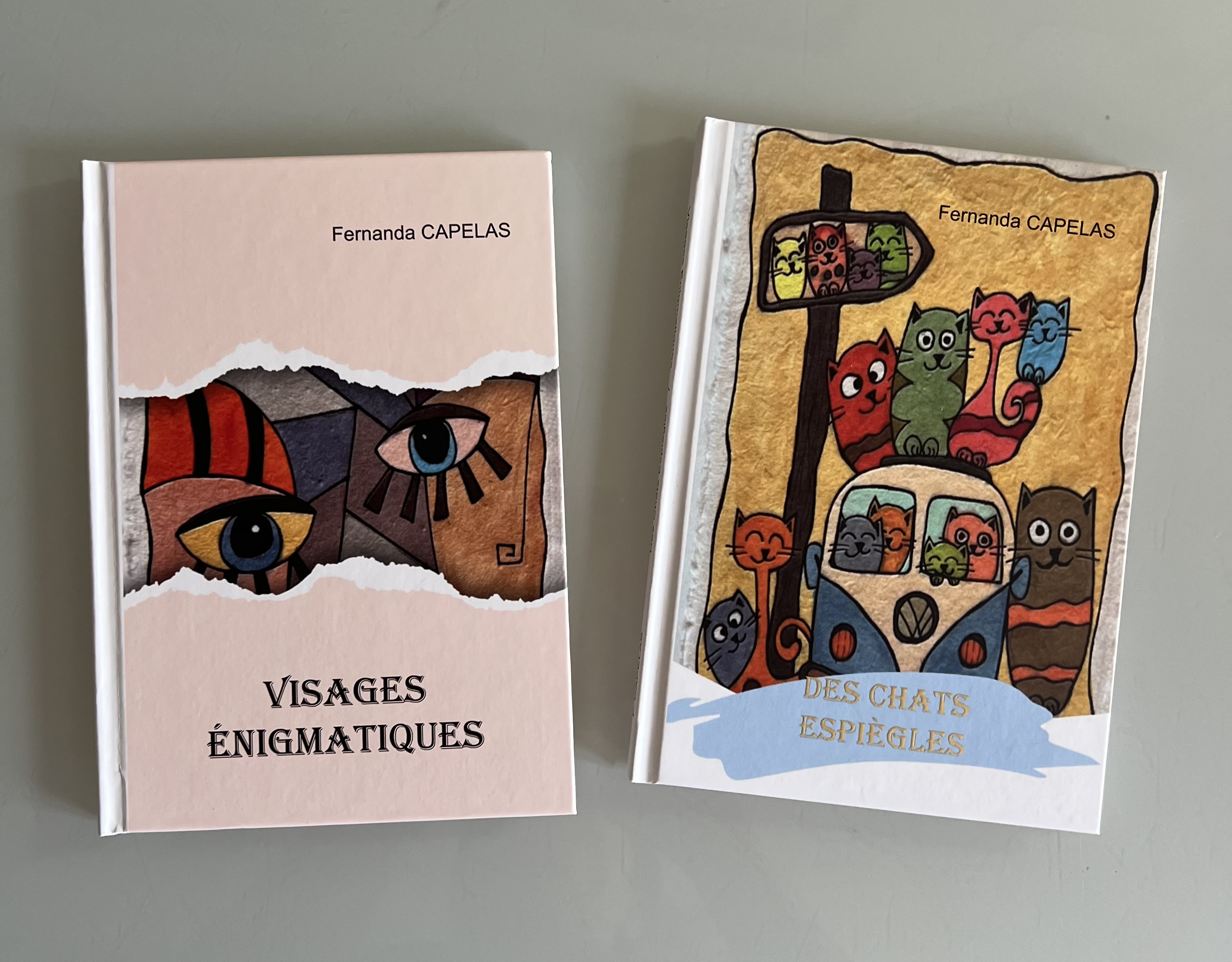 Les Chats Espiègles / Les Visages Énigmatiques