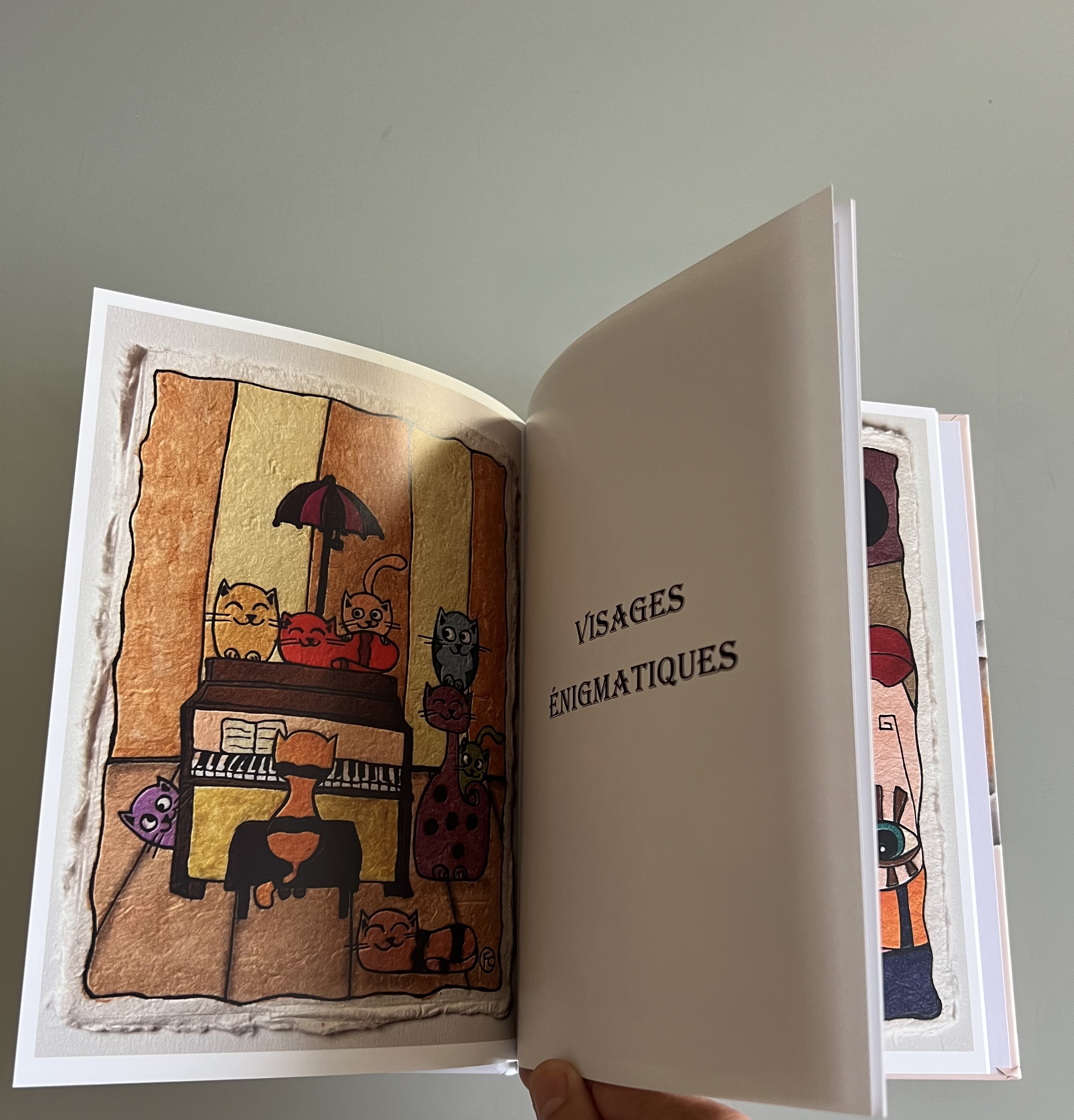 Les Chats Espiègles / Les Visages Énigmatiques