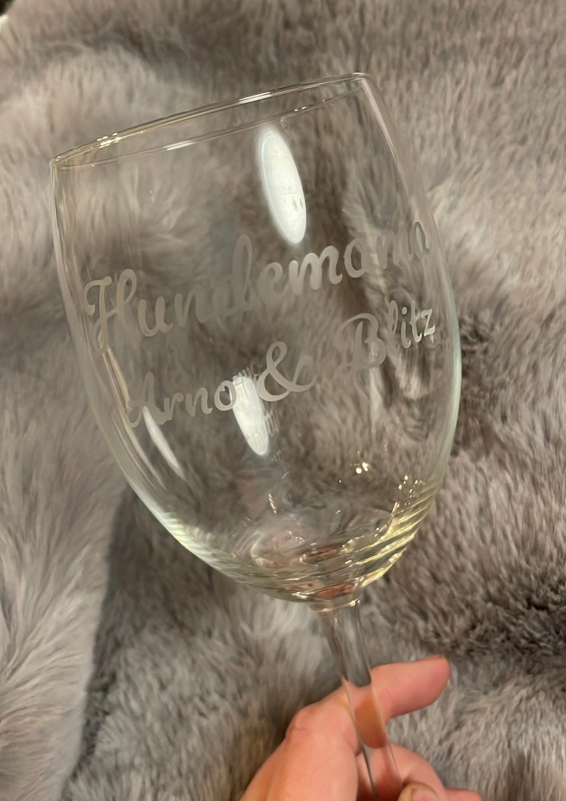 Glas 