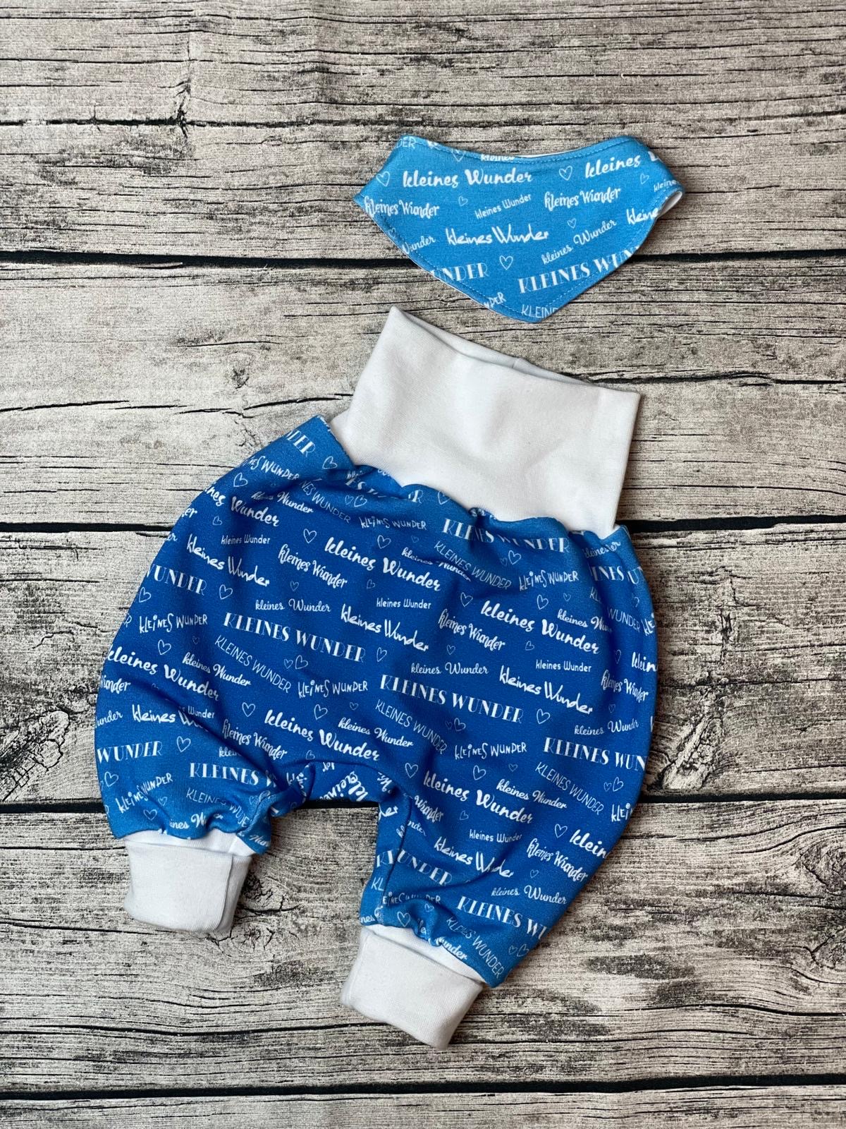 Pumphose mit Personalisiertem Halstuch