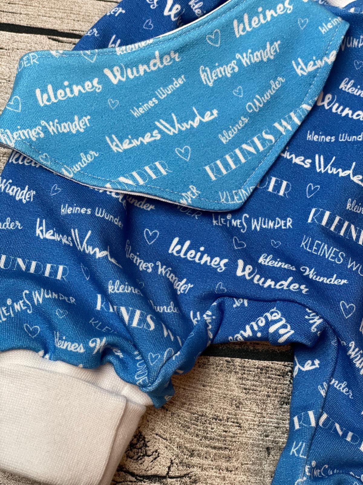 Pumphose mit Personalisiertem Halstuch
