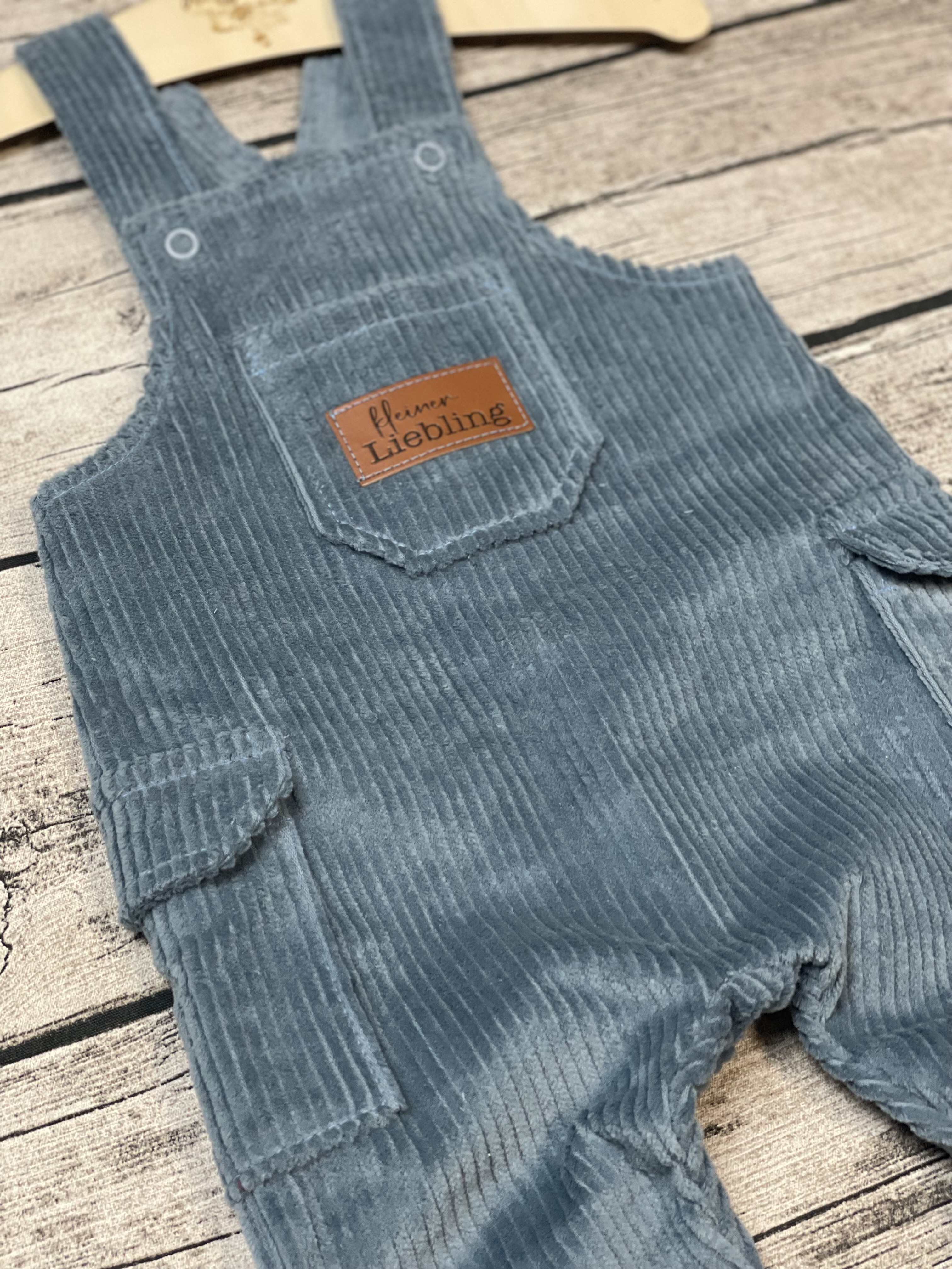 Stretch Breitcord Latzhose 