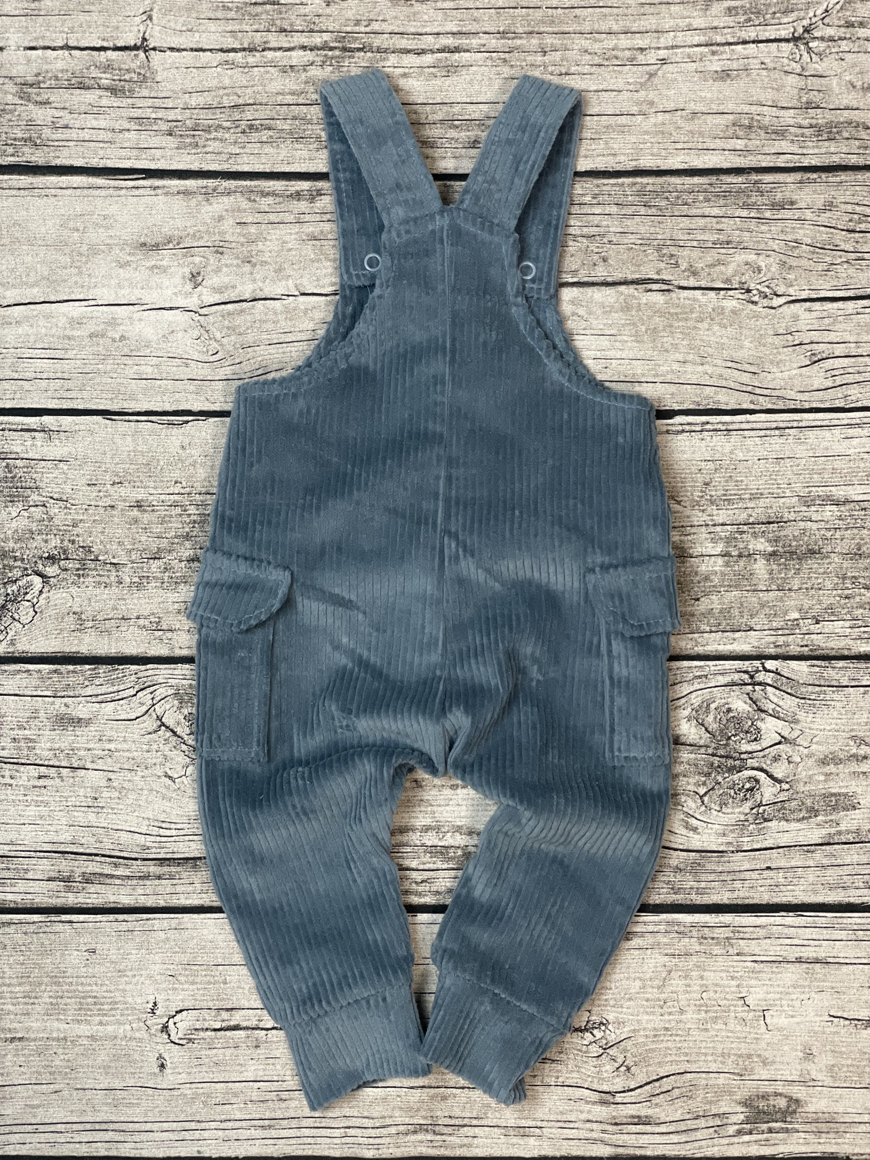 Stretch Breitcord Latzhose 