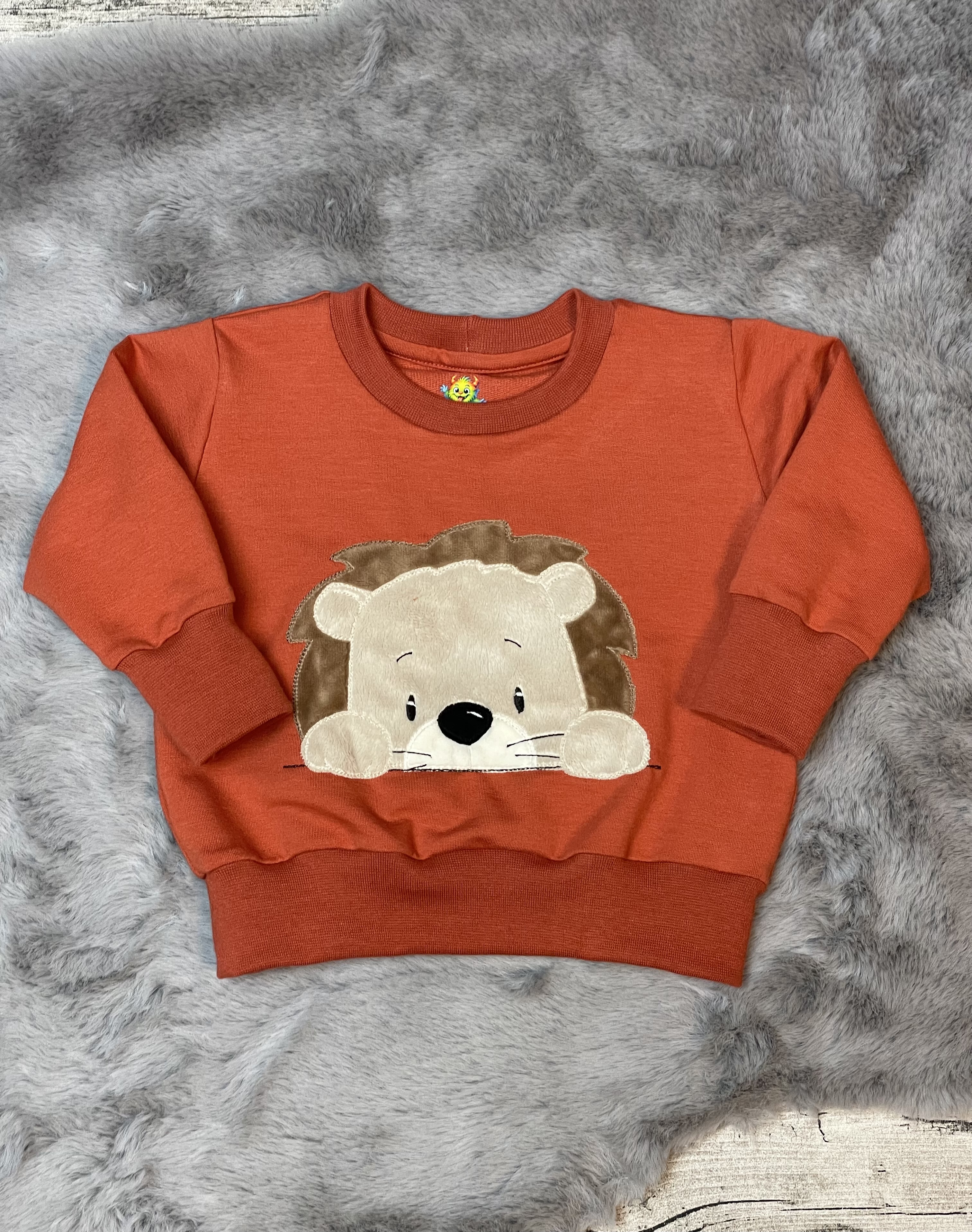 Oversize Sweater mit Löwe Plüsch Stick