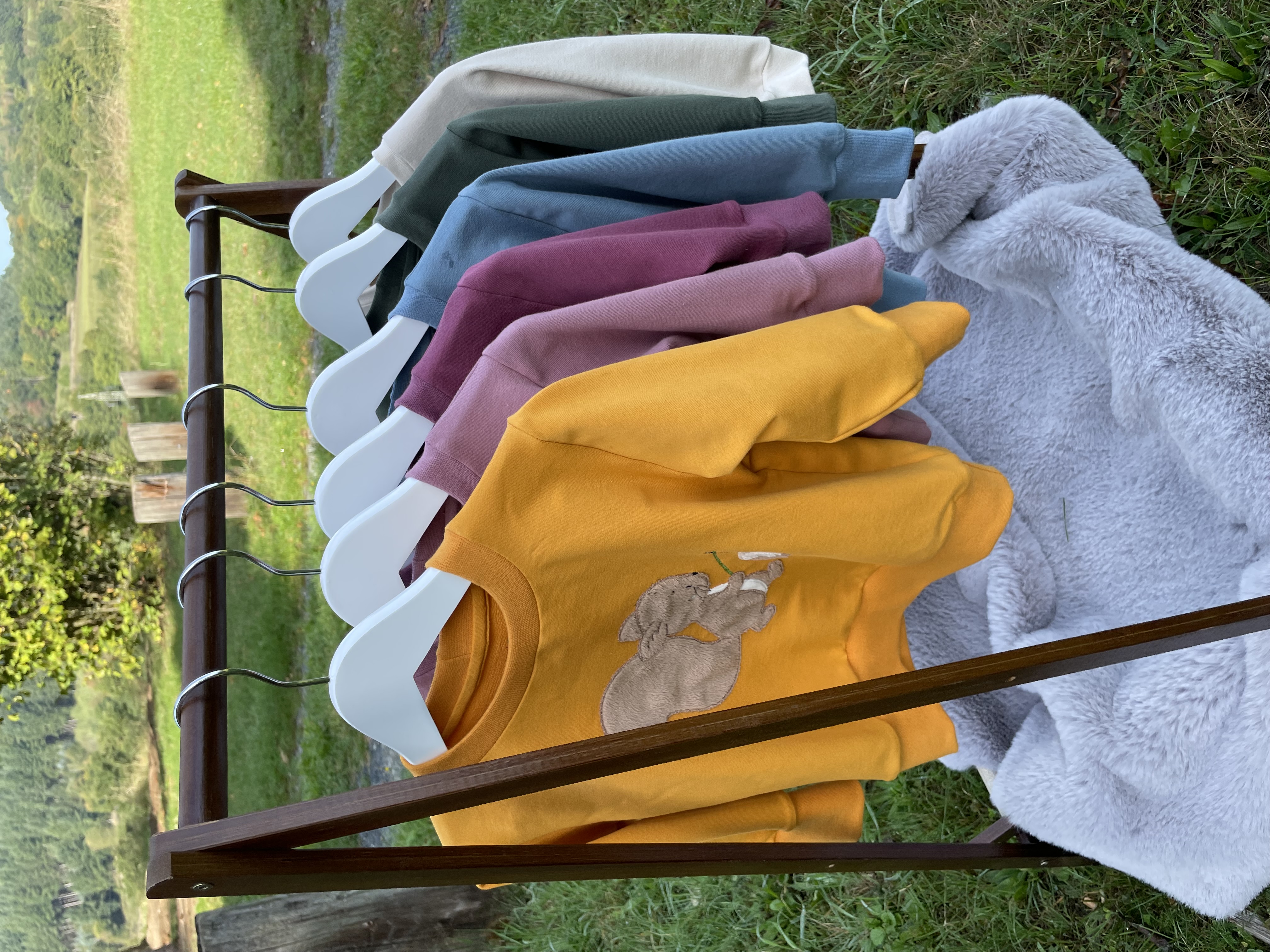 Oversize Sweater mit Herbstfuchs Plüsch Stick