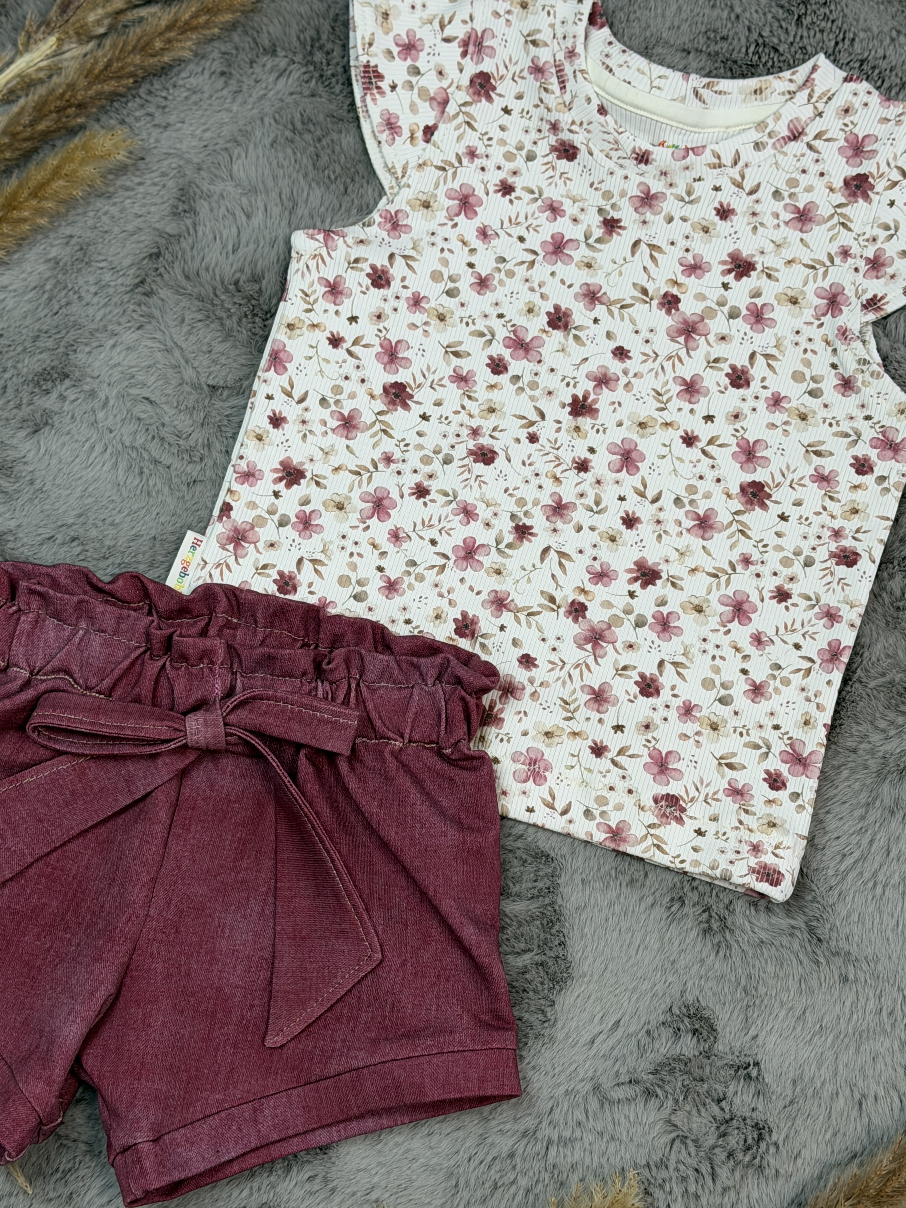 Set Mavi (Ripp-Shirt und Sunny Shorts) 