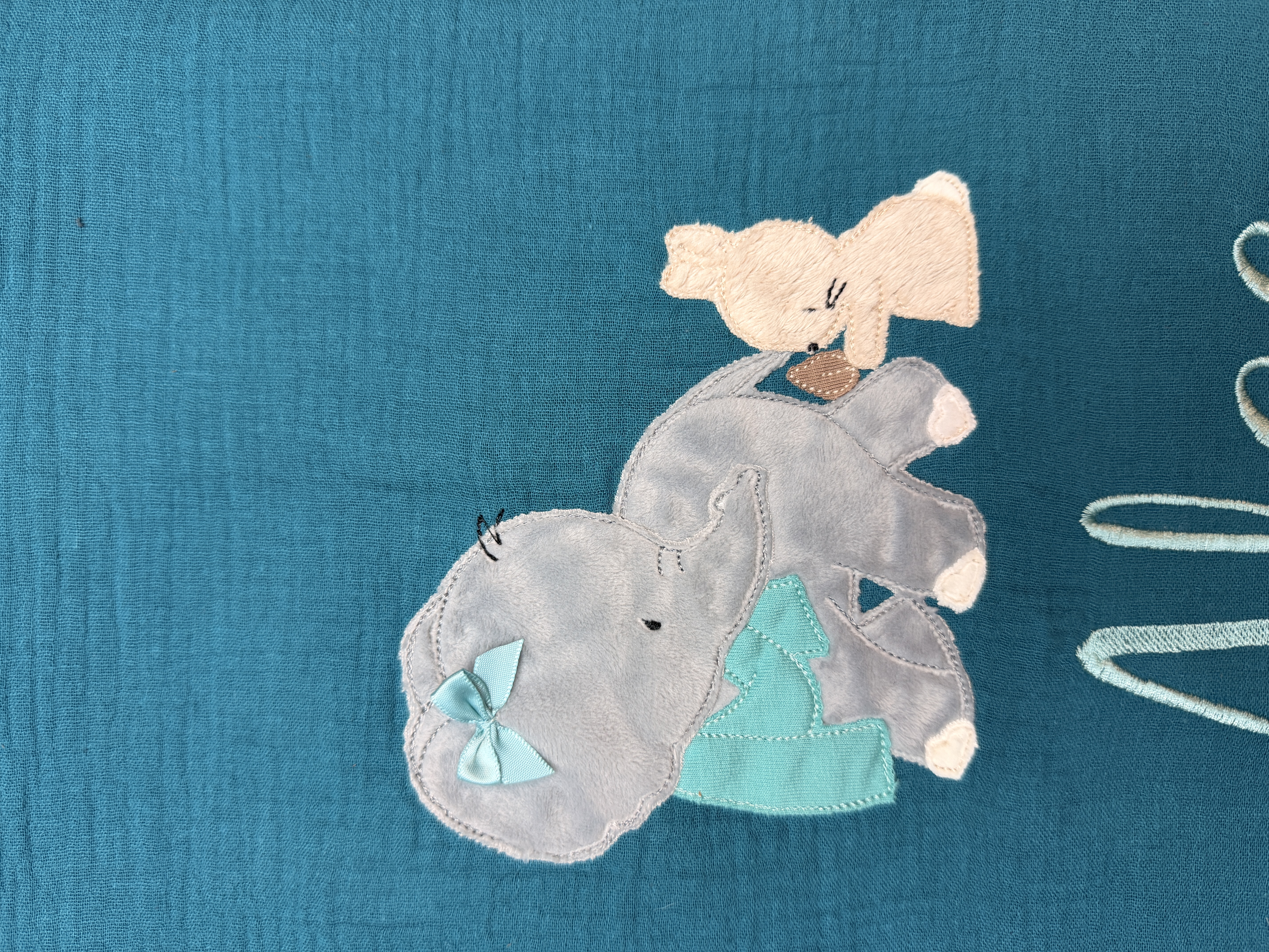 Musselindecke Babydecke mit Stickmotiv 