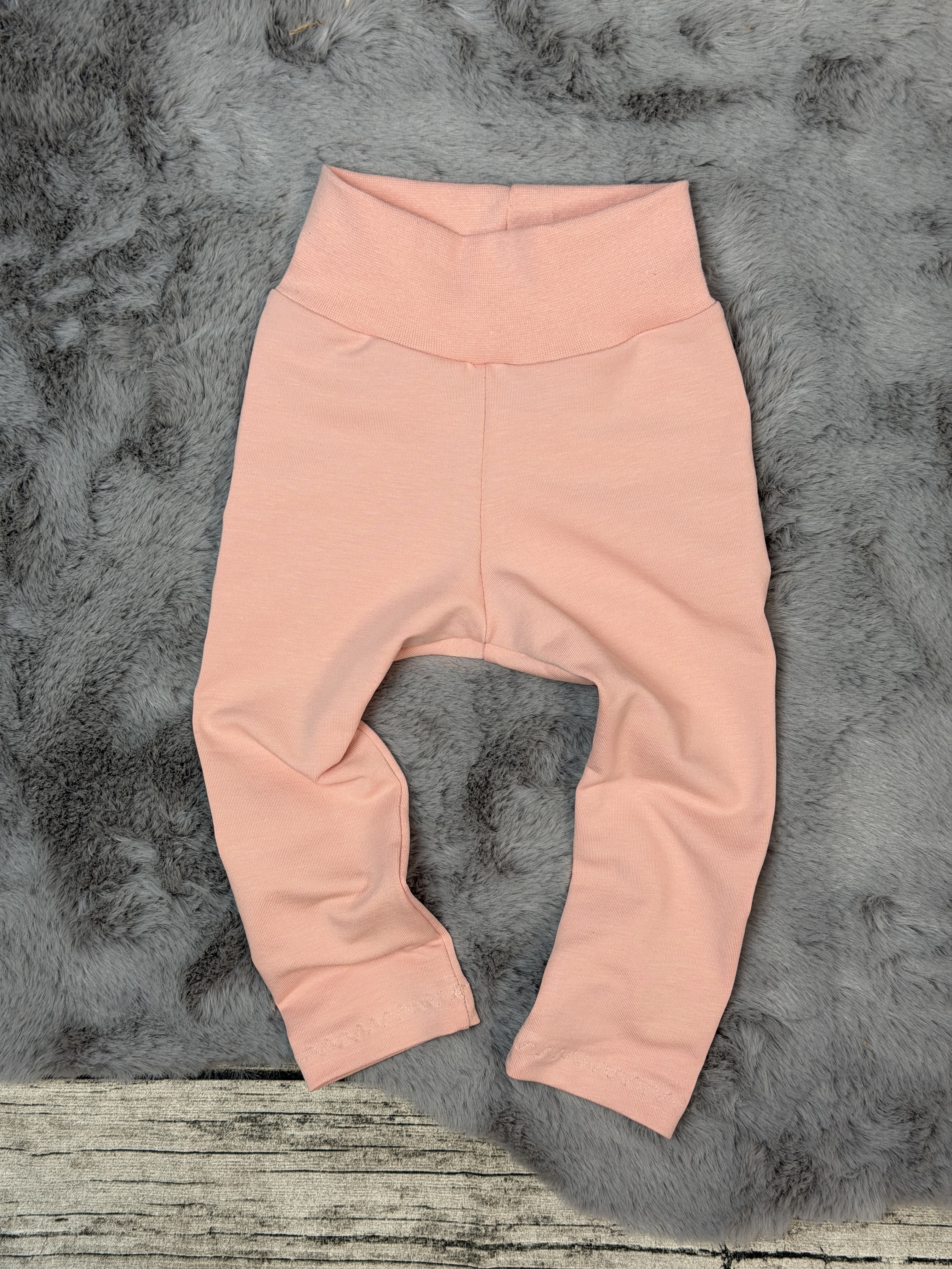 Girly Sweater Scratch Hase mit Leggins