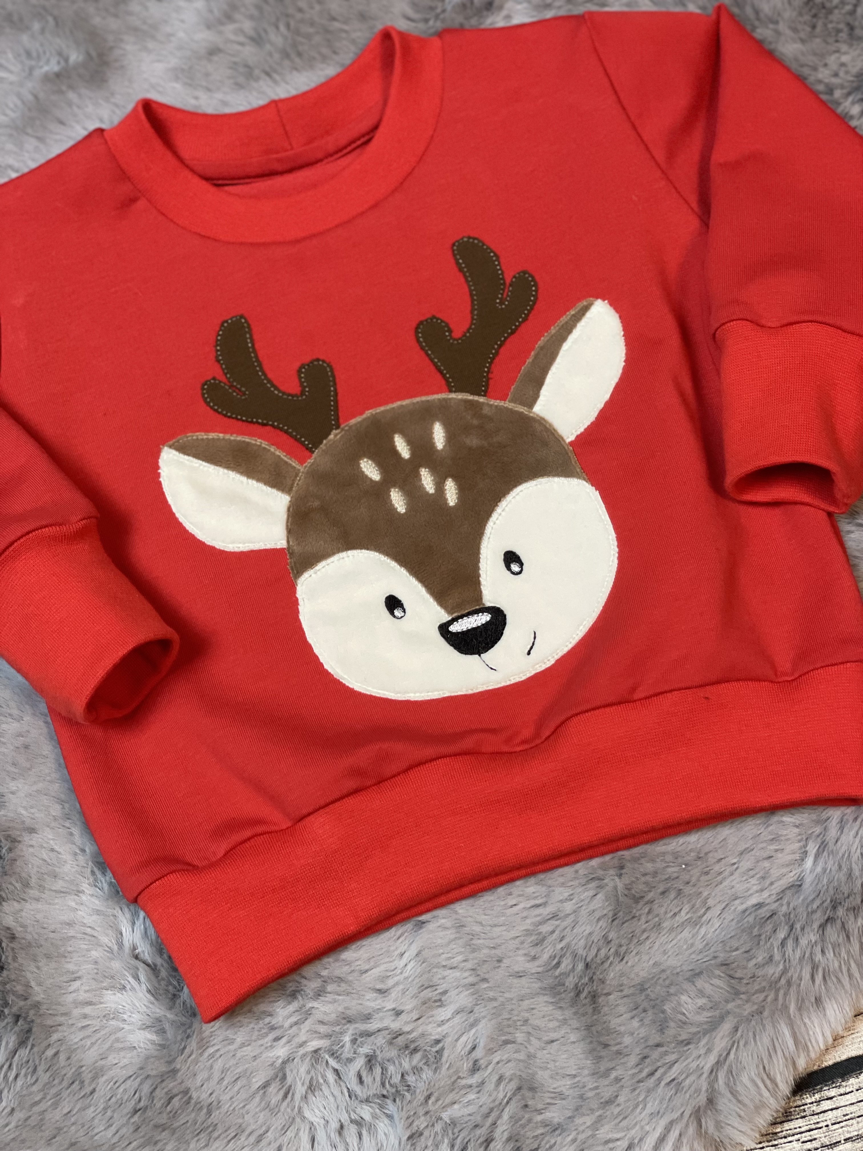 Oversize Sweater mit Rentier Plüsch Stick (Weihnachten)