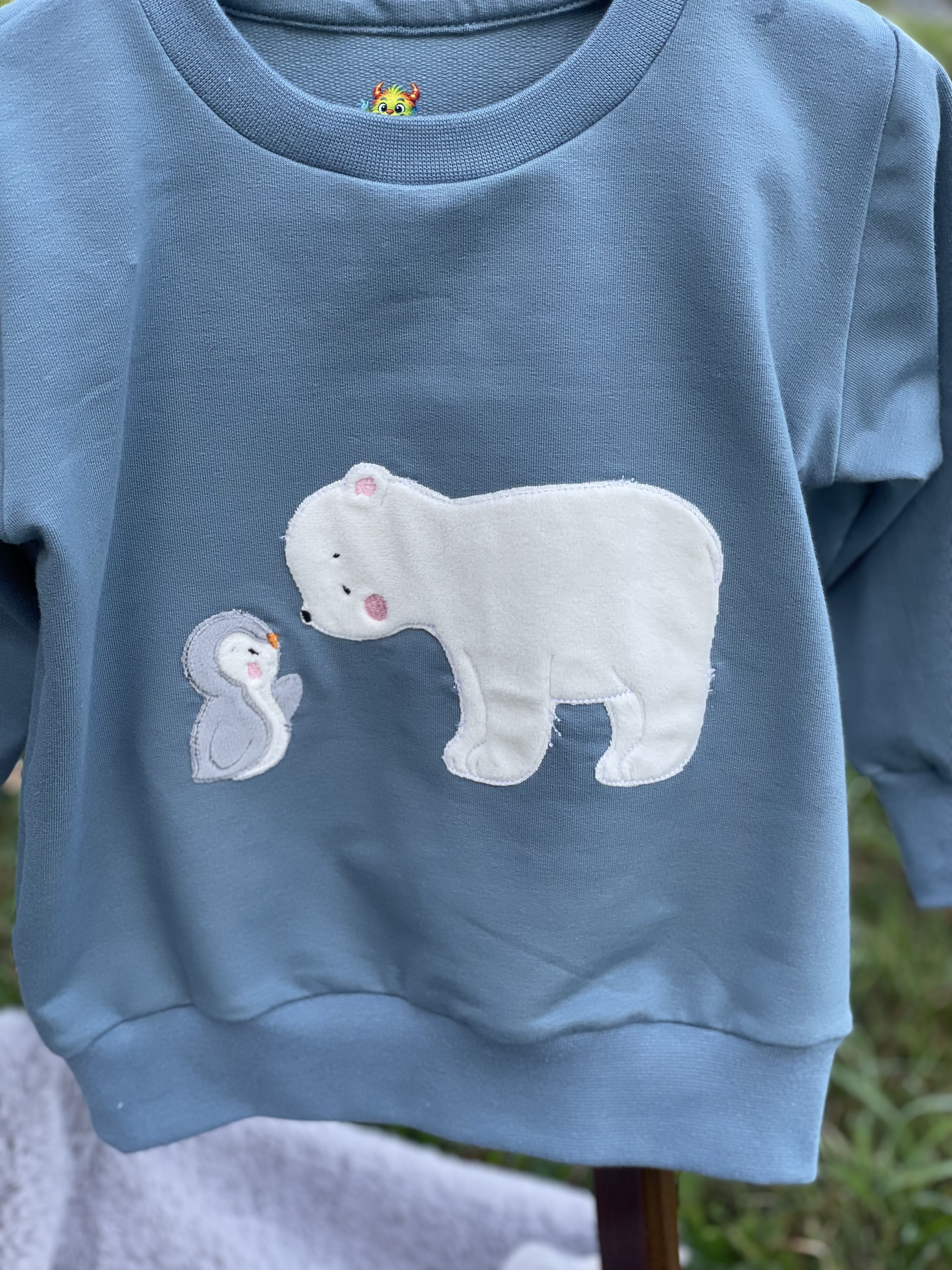Oversize Sweater mit Eisbären/Pinguin Plüsch Stick