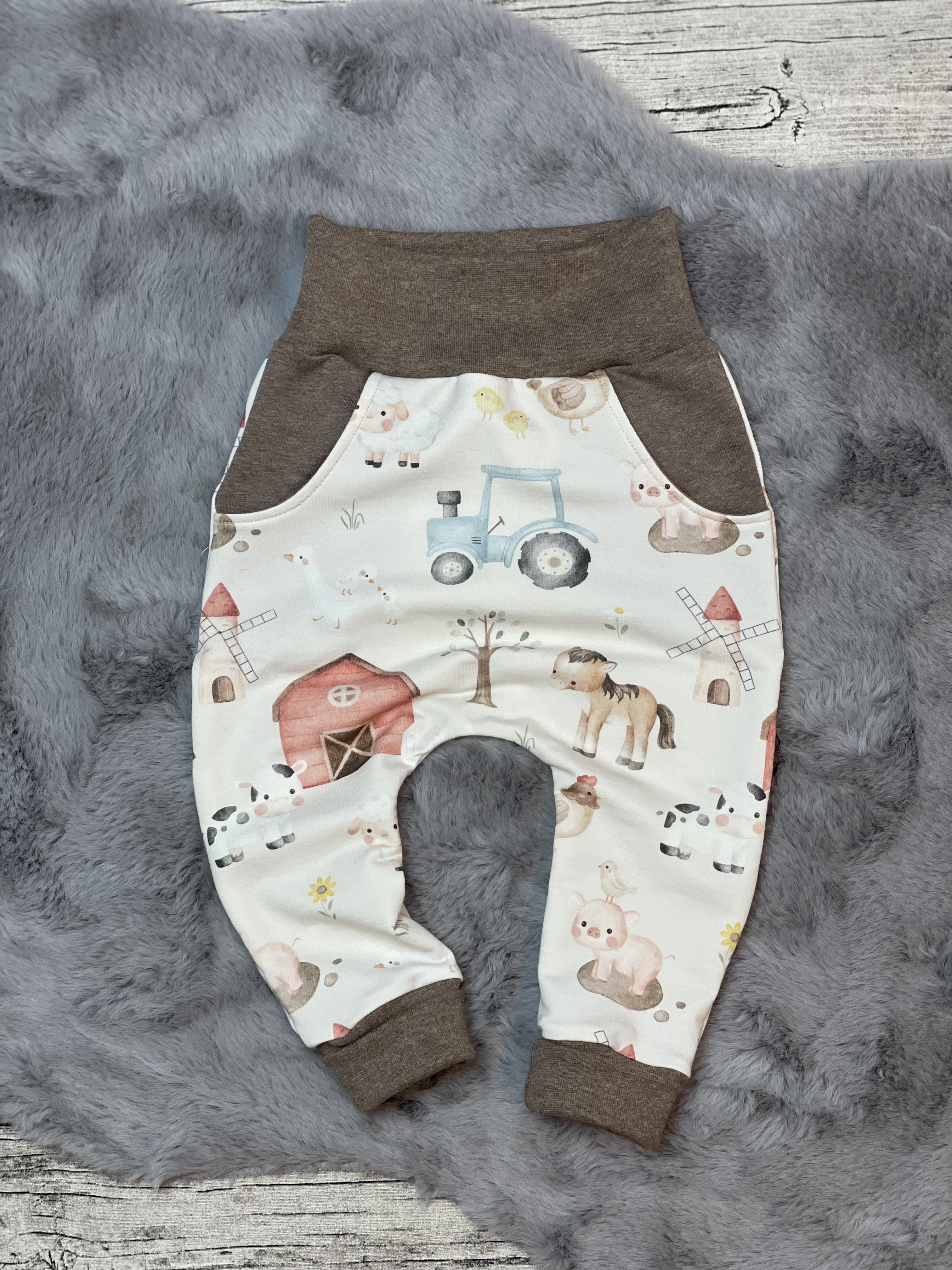 Set „Malu“ Pumphose und bestickter Oversize Sweater (Taupe)