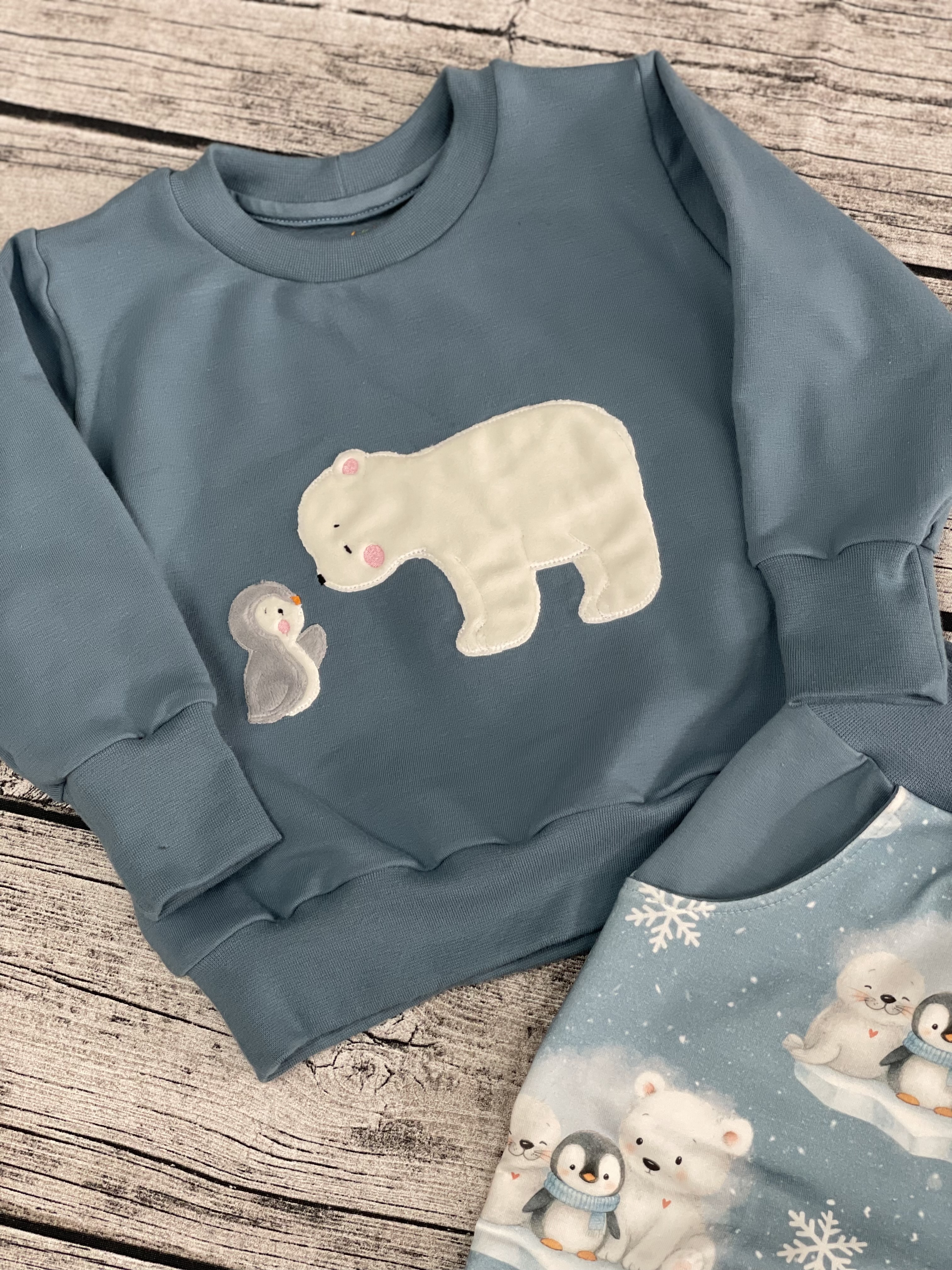 Set „Malu“ Pumphose Mayla und bestickter Oversize Sweater 