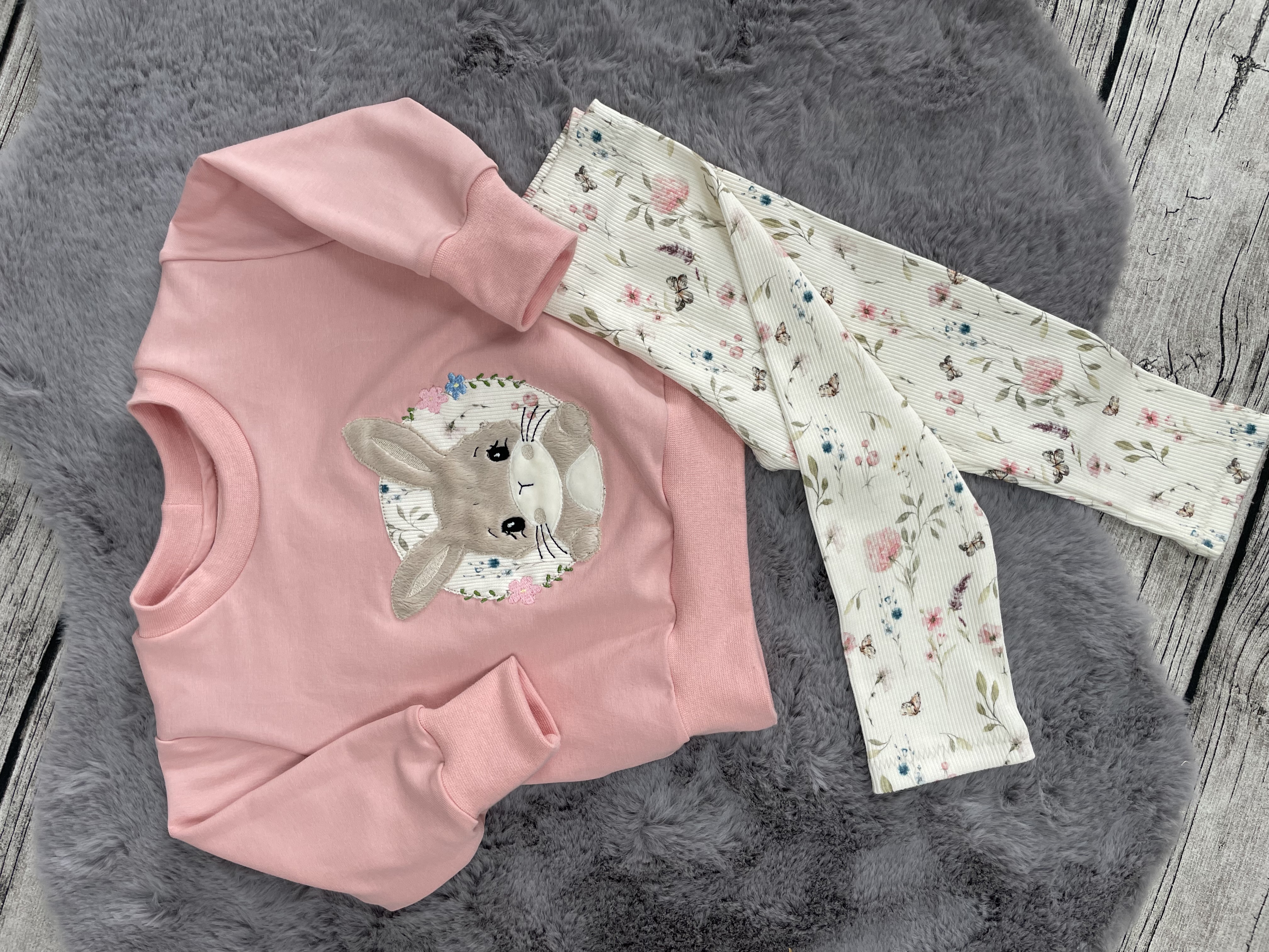 Set „Lio“ bestickter Oversize Sweater mit Leggins