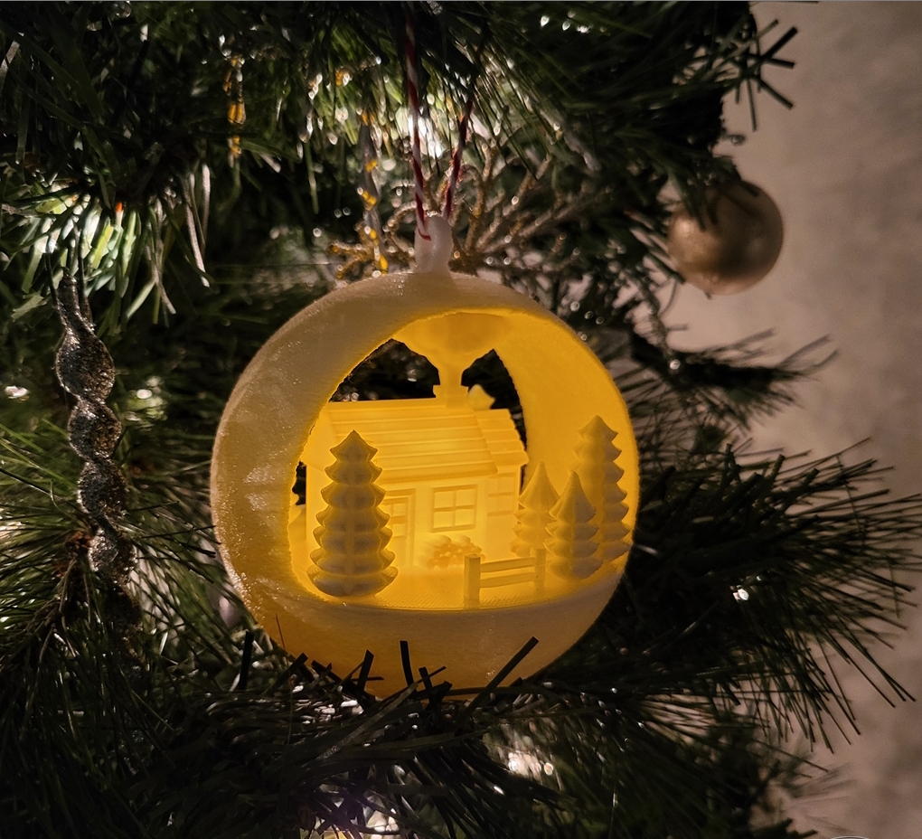 Šviečiantis kalėdinis eglės žaisliukas