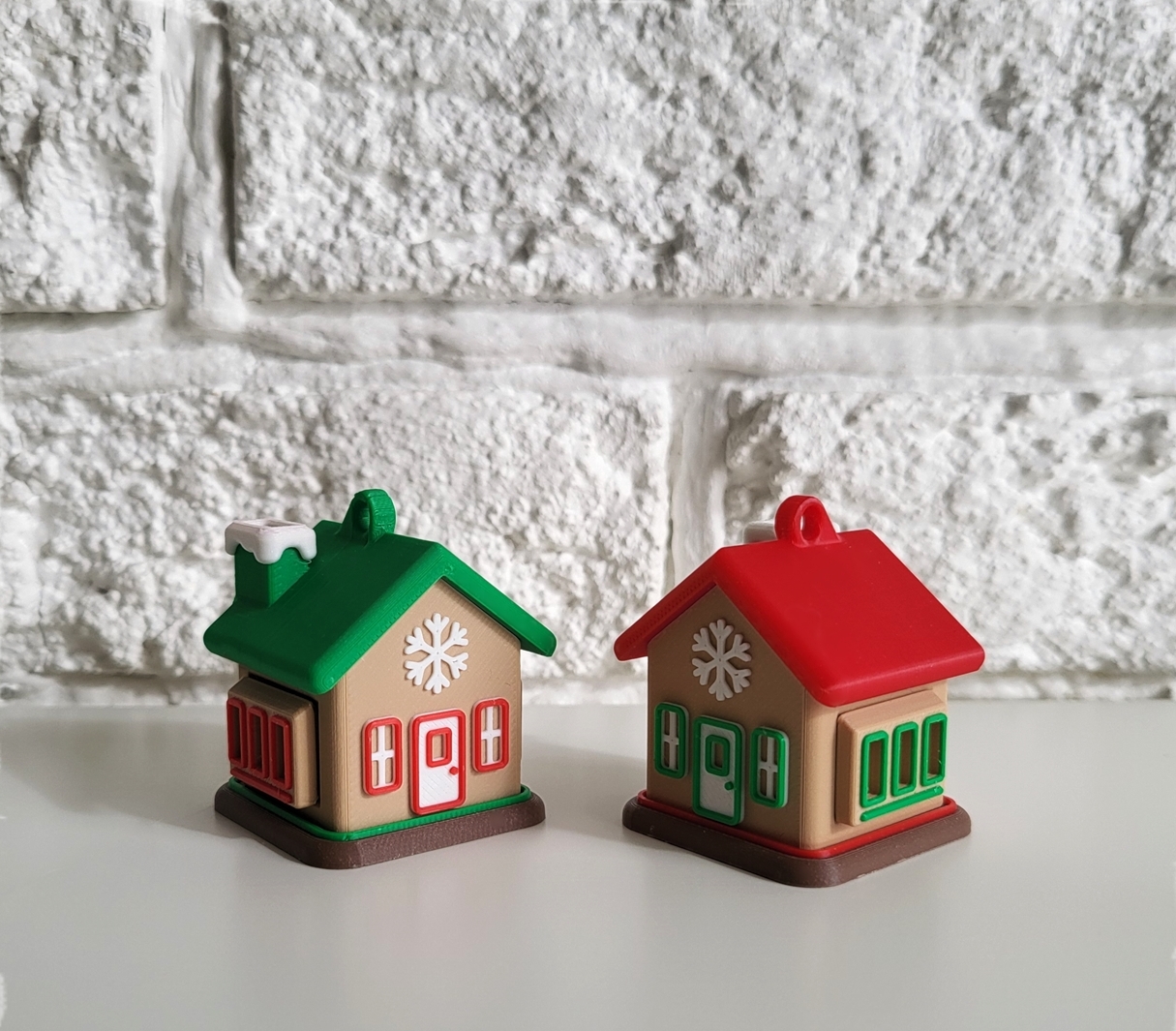 Kaldėdinis eglutės žaisliukas "Namelis"