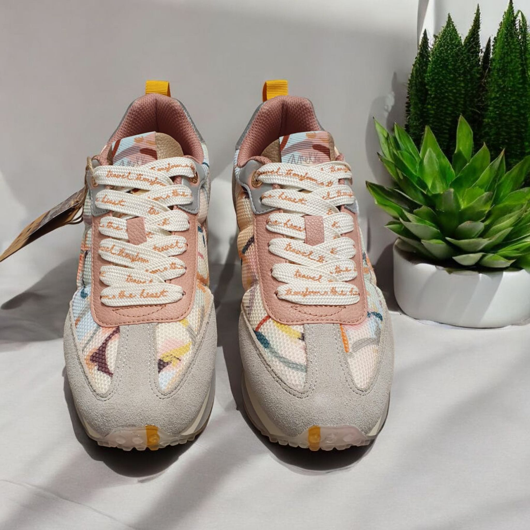 Ténis coloridos Anekke