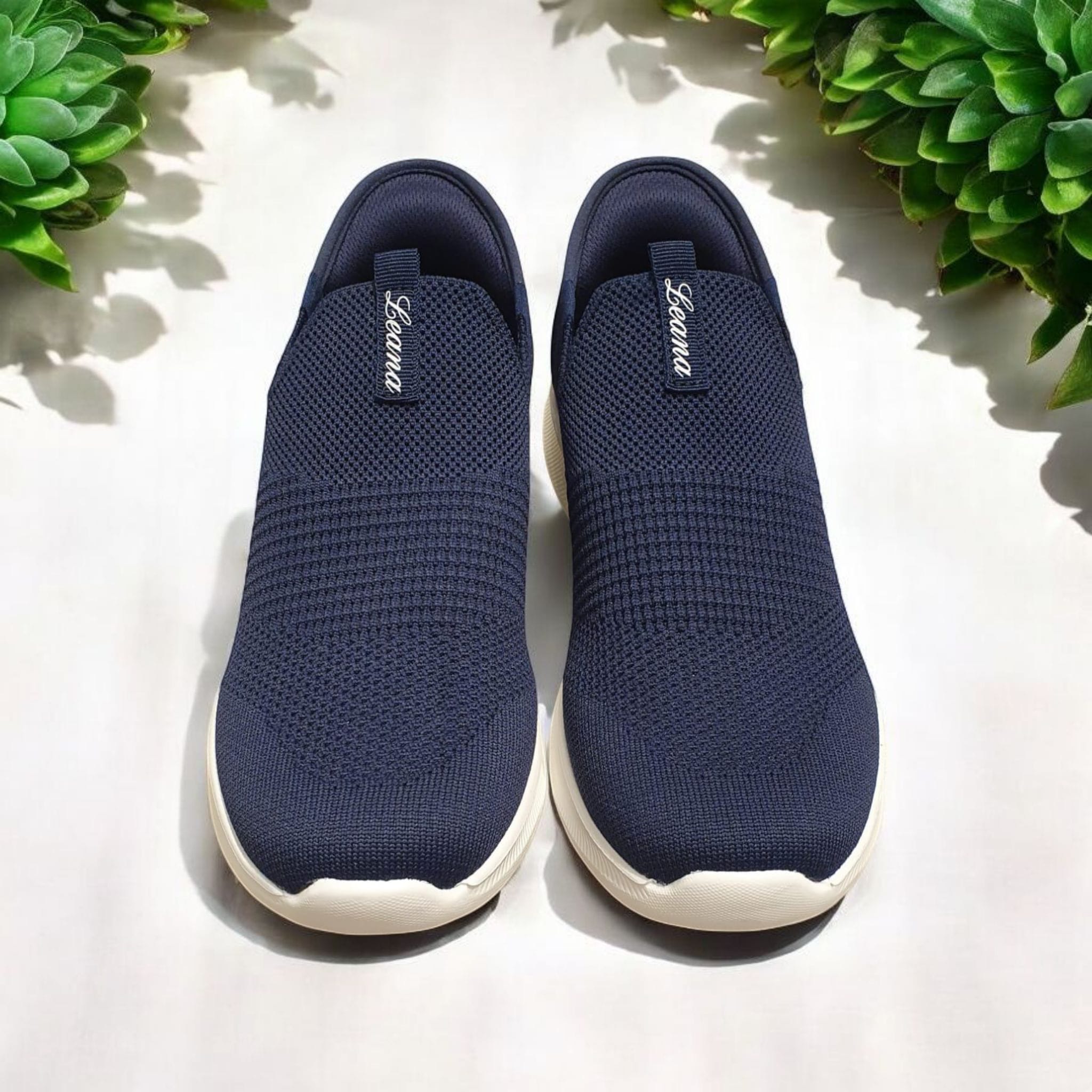 Ténis desportivo da marca Leana