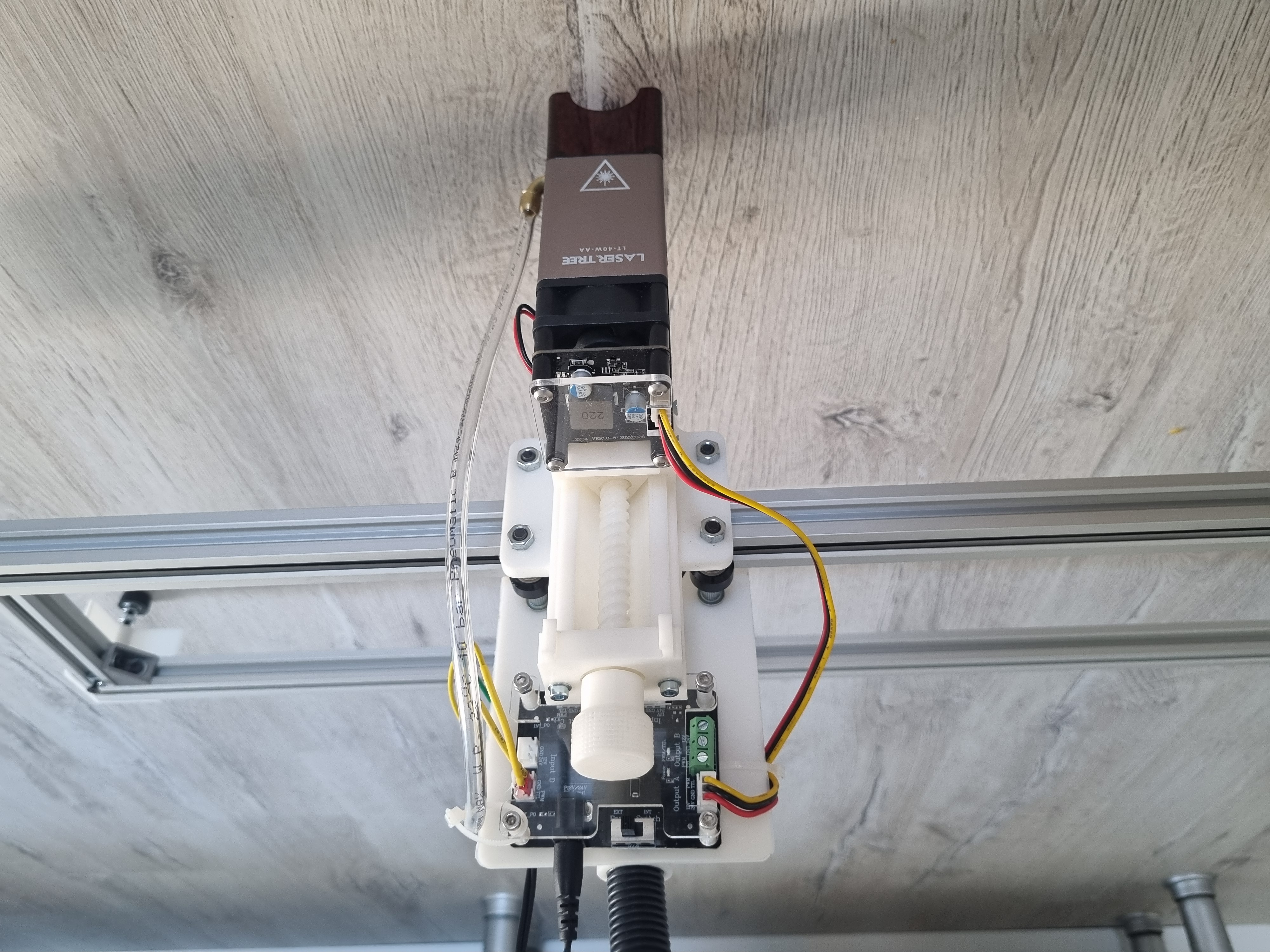 Diyot Lazer Kesim ve Markalama Makinesi 40W  Ayarlanabilir Kafa