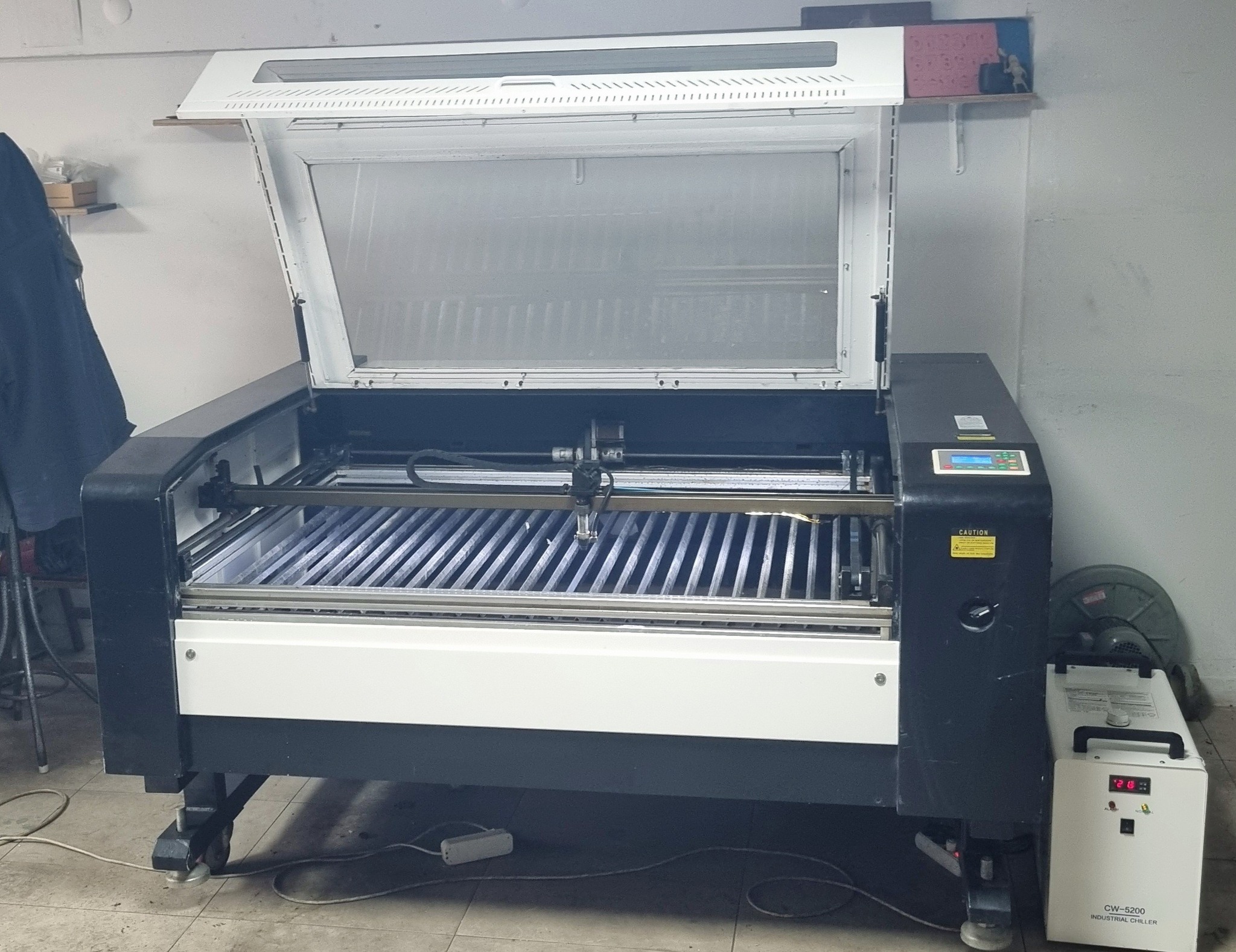 130x90cm Lazer Kesim Makinesi 100-120W Tüplü