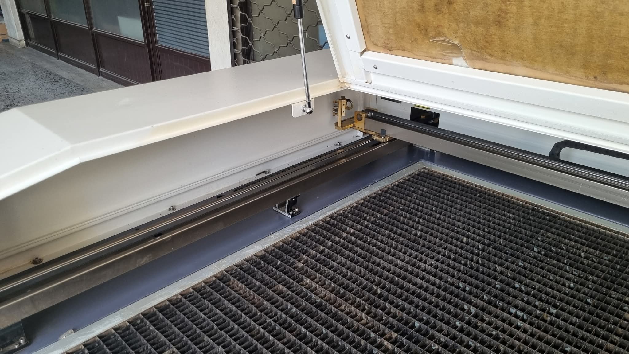 Lazer Kesim Makinesi Cift Kafa 160x100cm 130-150W 