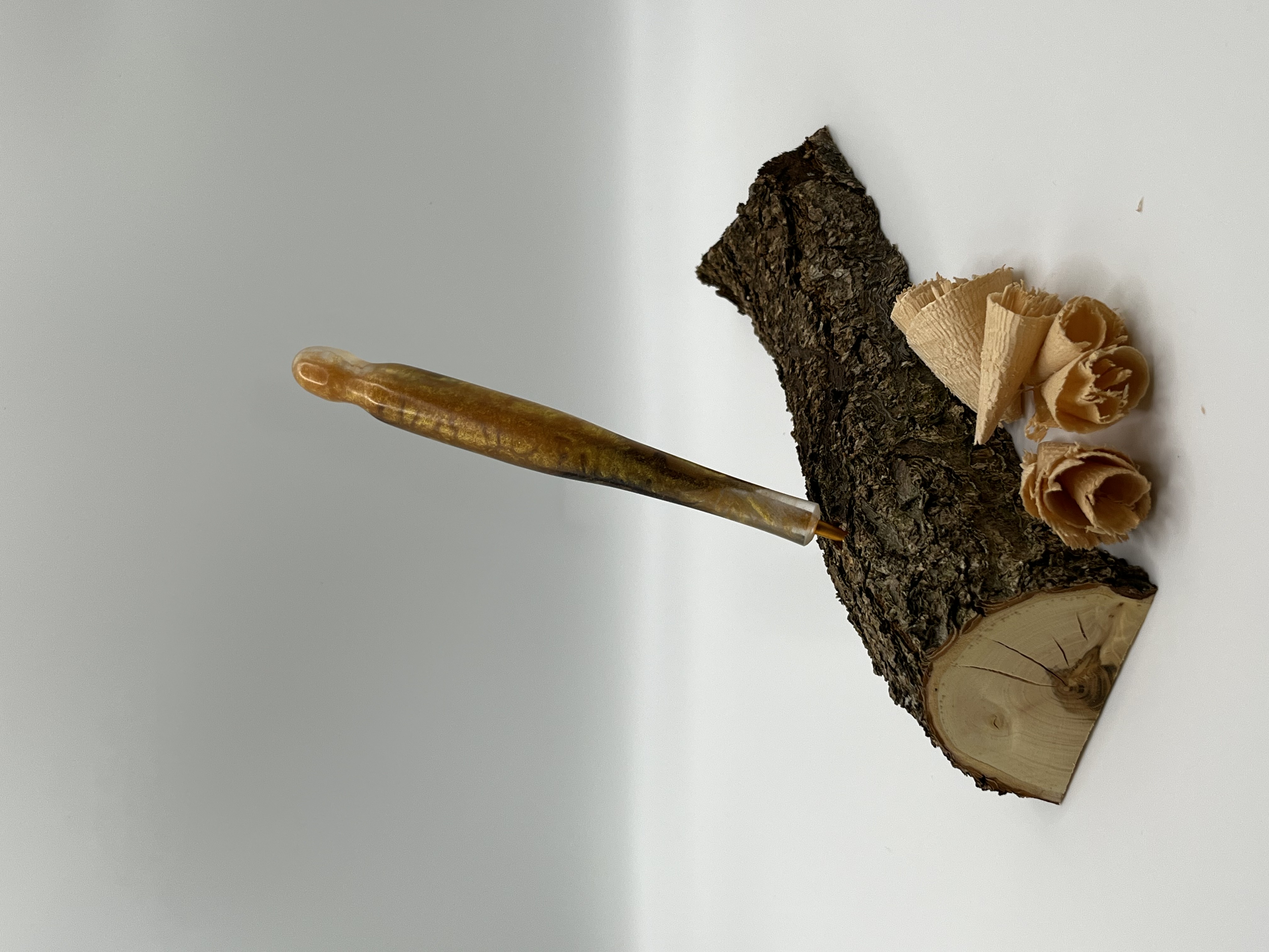 Häkelnadel Wurzelholz mit Epoxidharz Clover Haken 3 mm gold