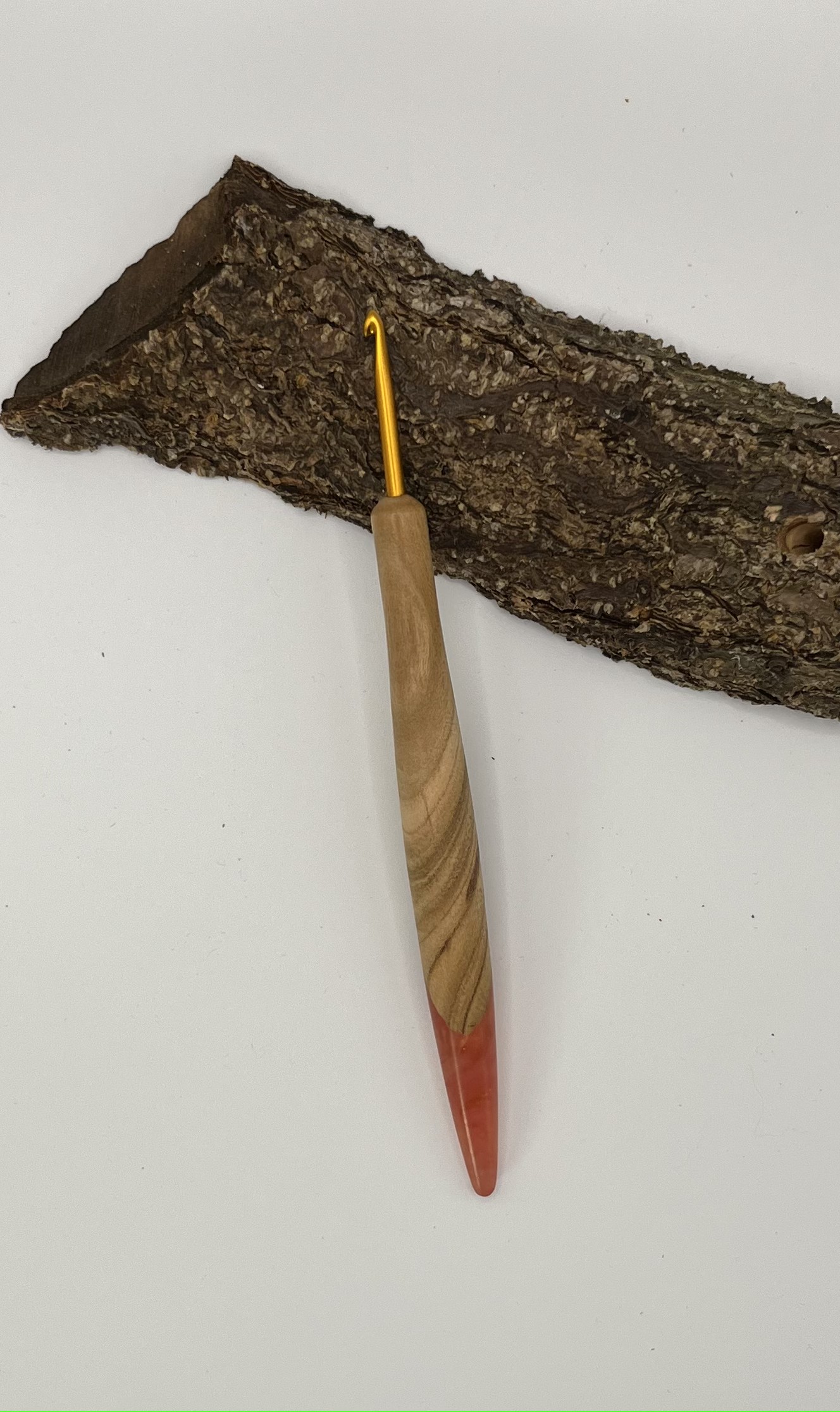 Häkelnadel Olive mit Epoxidharz Haken Clover gold 3,5 mm Zapfenform