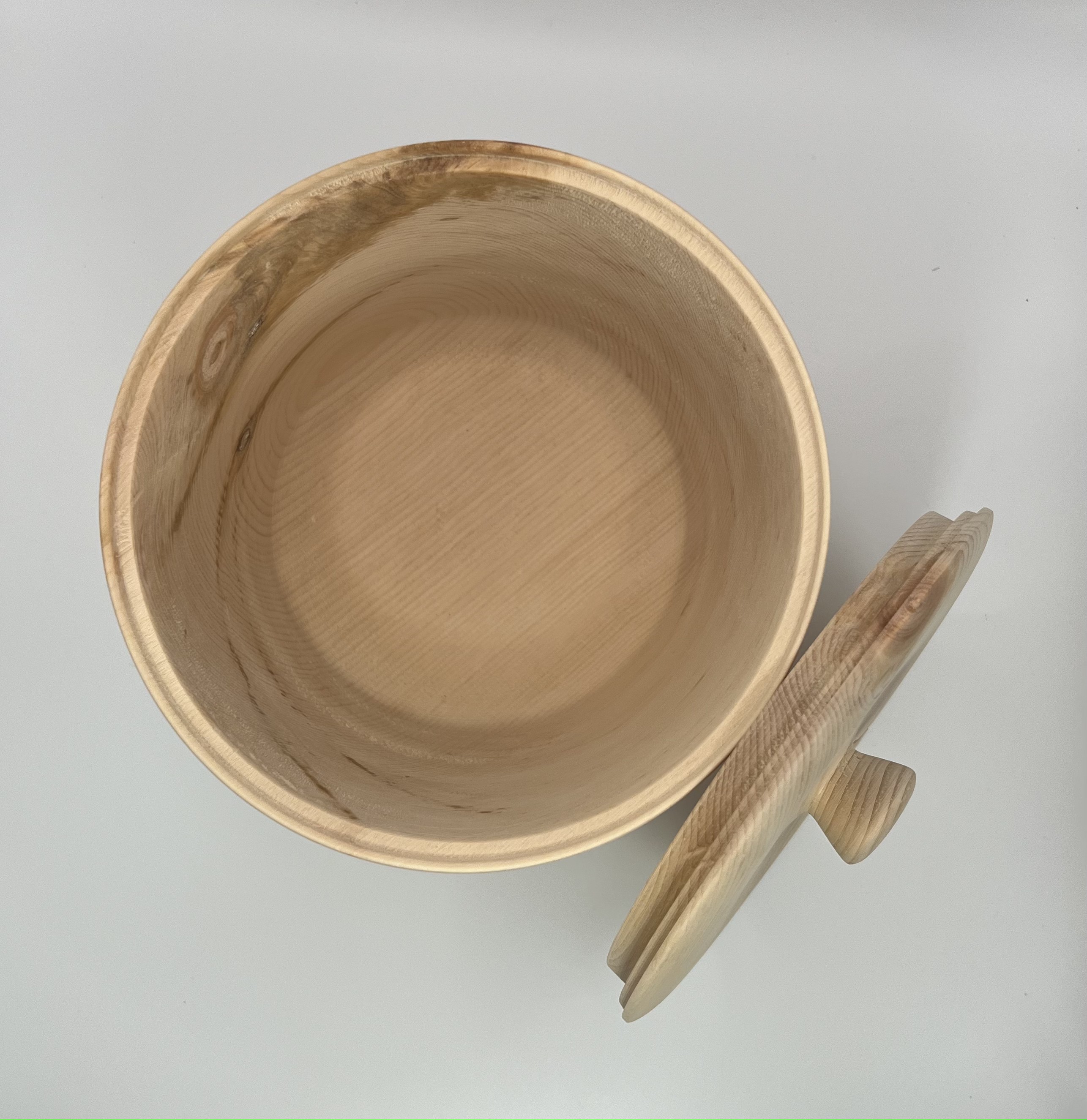 Garnschale klein mit Deckel und Griff