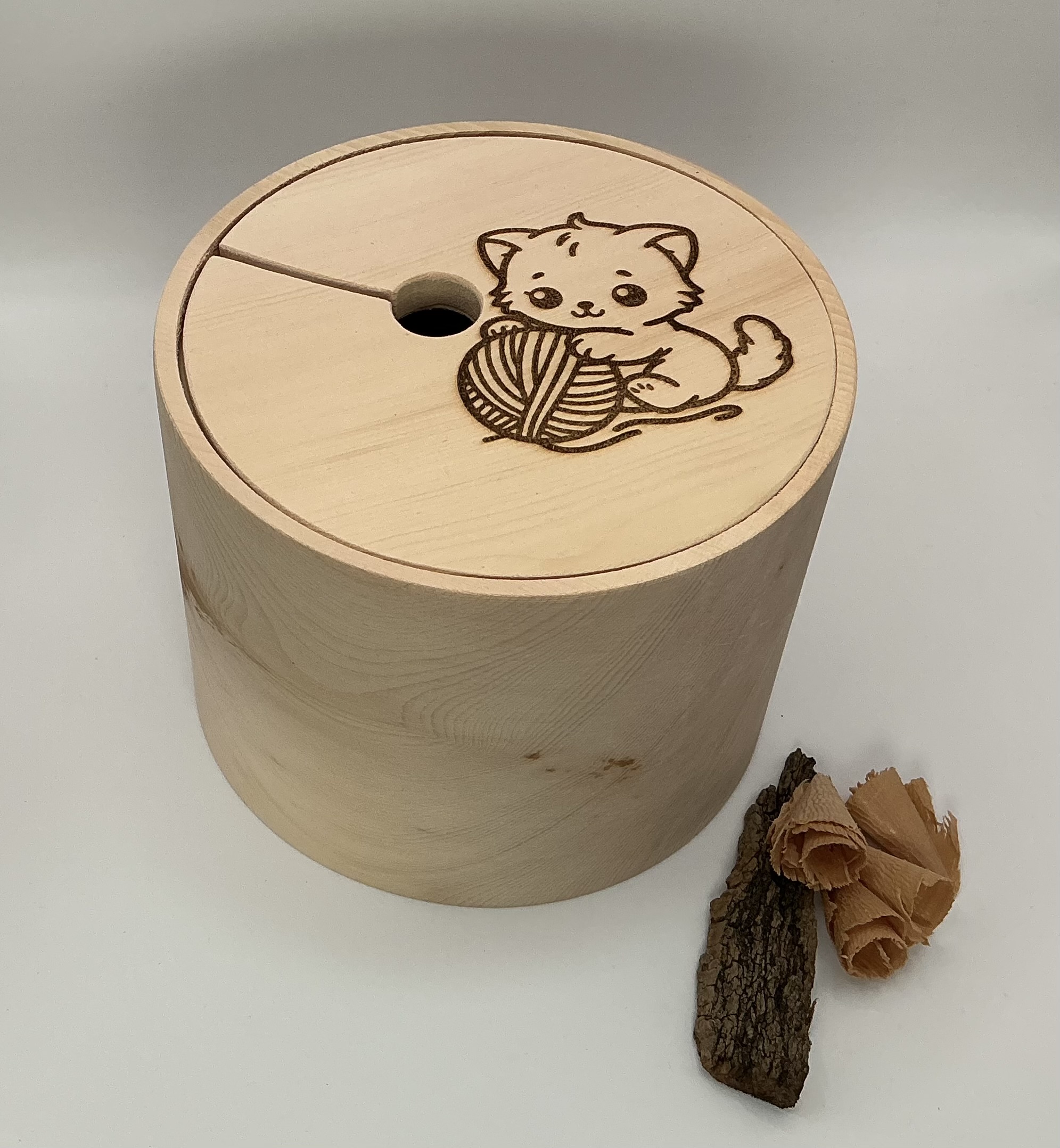 Garnschale klein mit Deckel