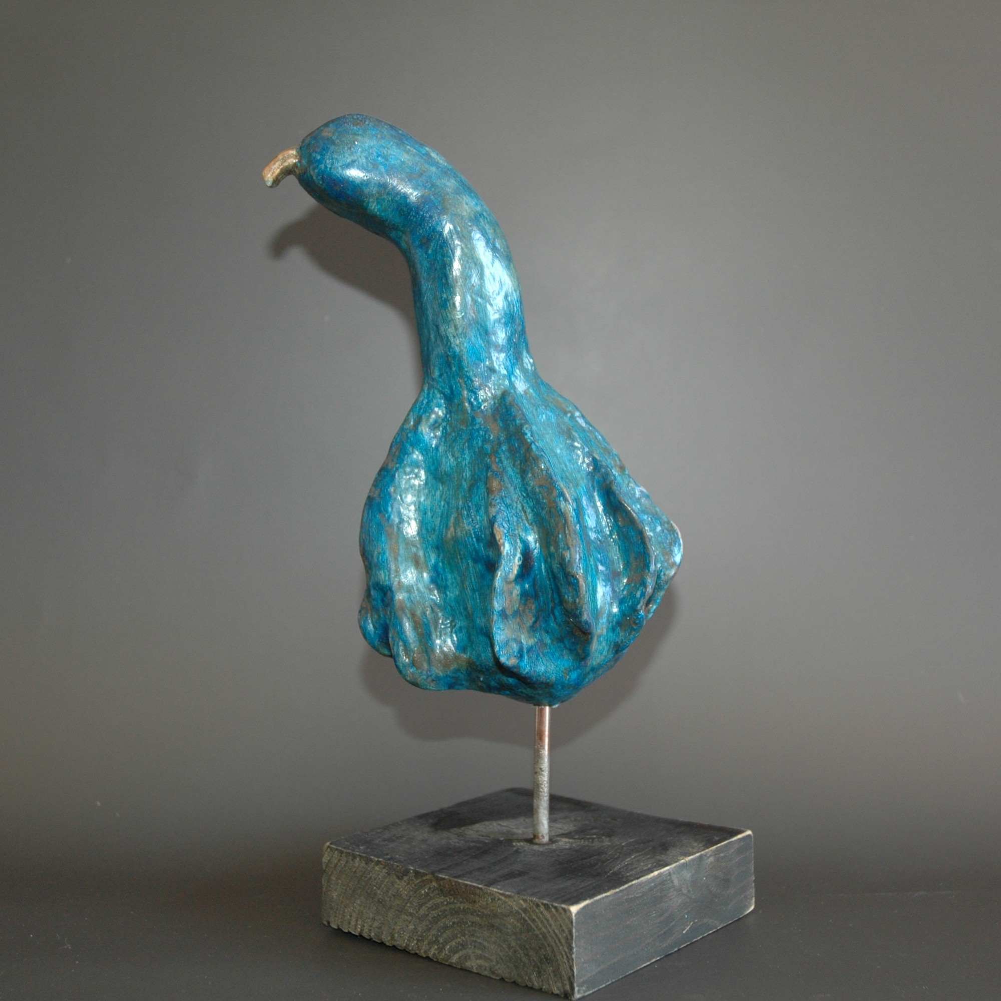 Sculpture oiseau bleu Chefchaouen