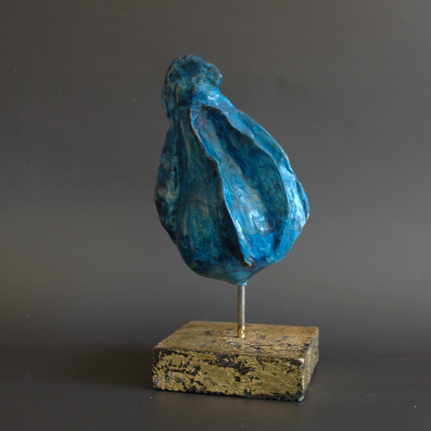 Sculpture oiseau trapu Bleu Chefchaouen
