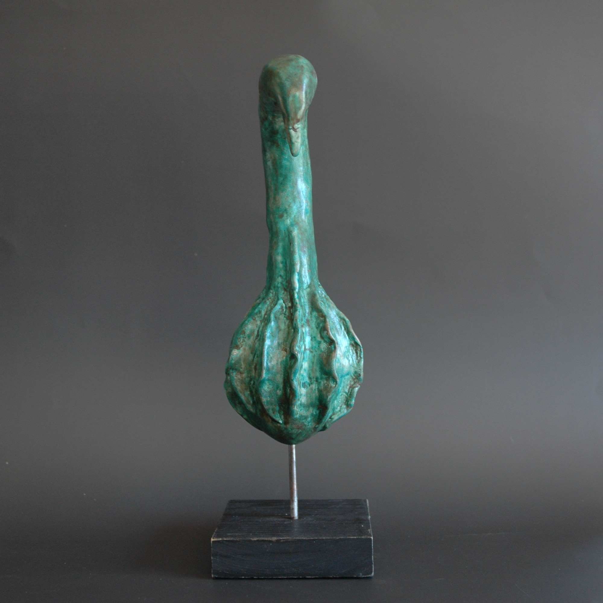 Sculpture oiseau au long cou vert d'Italie