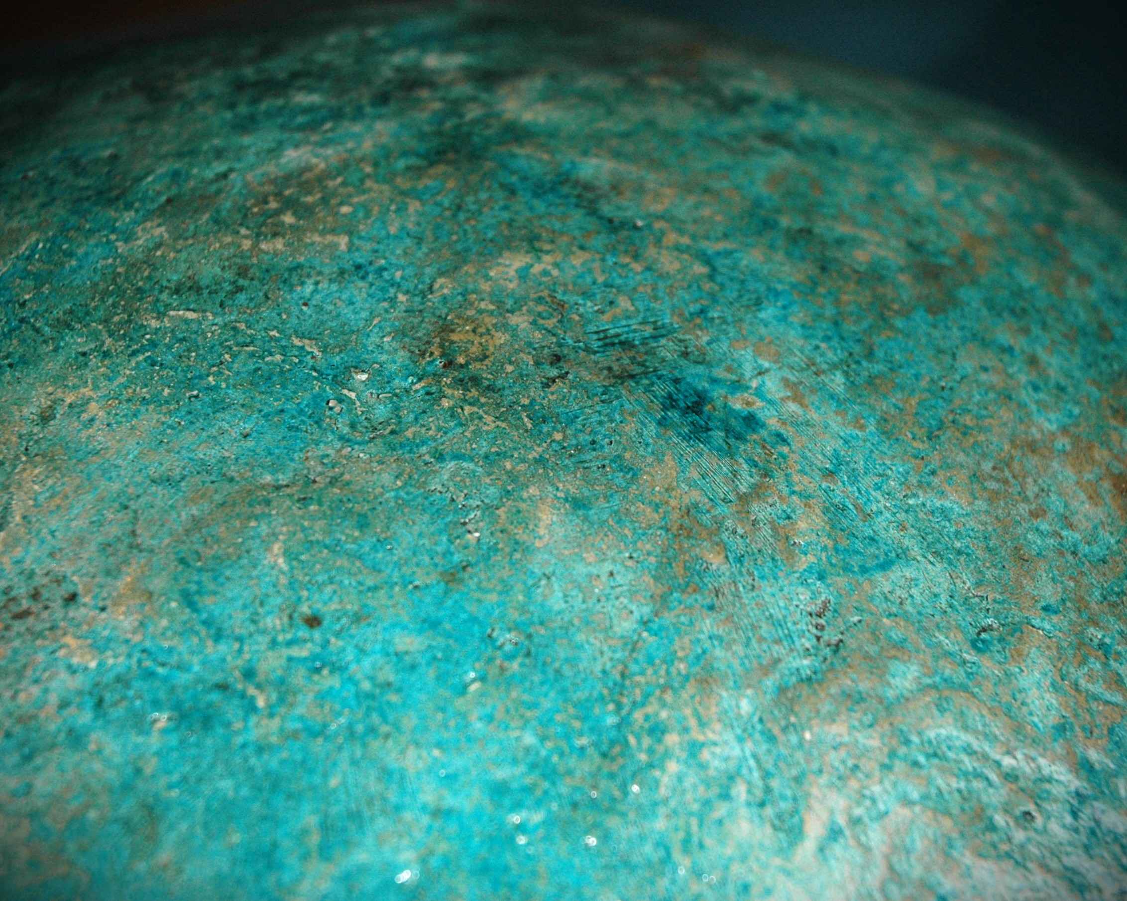 Grande coupe patine bleue