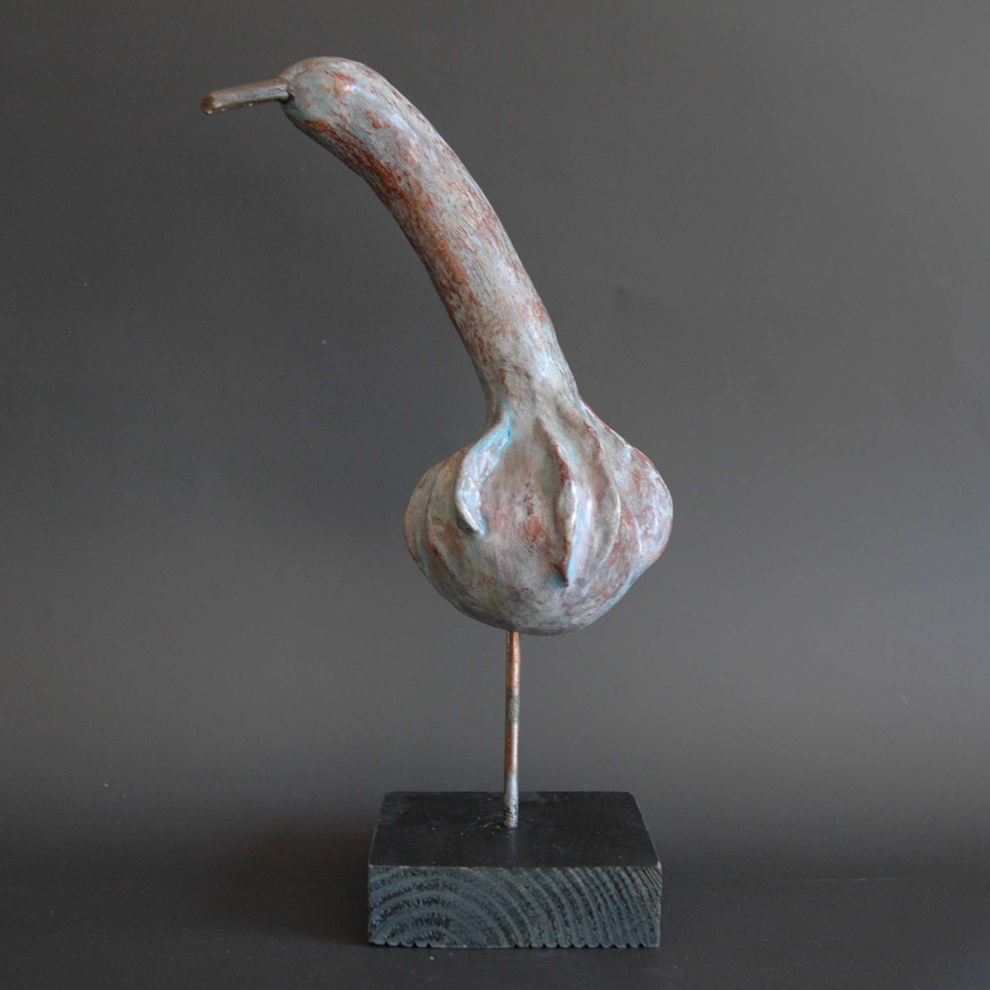 Sculpture oiseau au long cou
