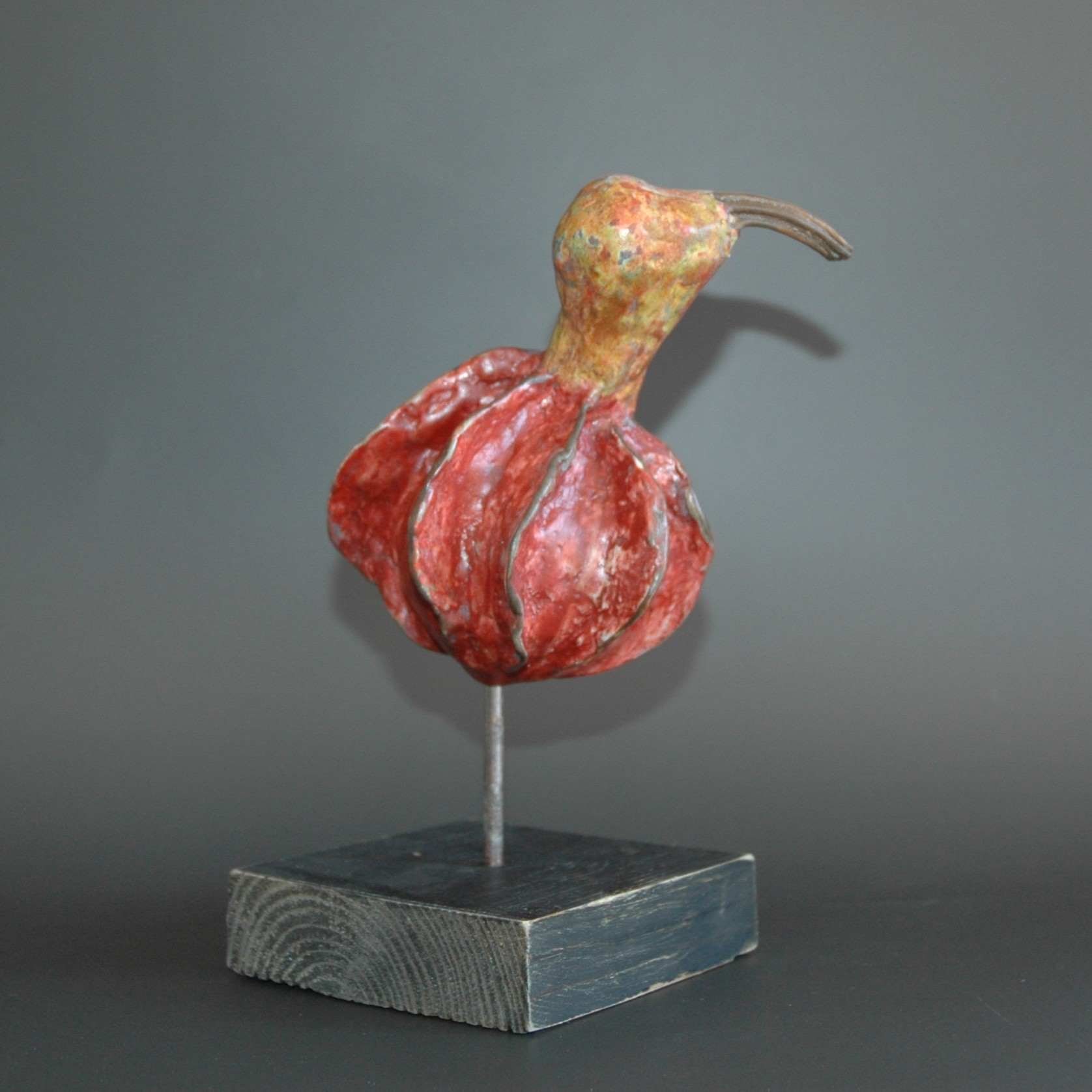 Sculpture oiseau bicolore